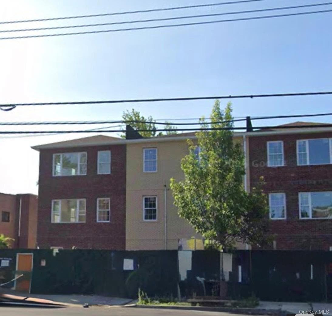 1416 Oakley Street thumbnail 4