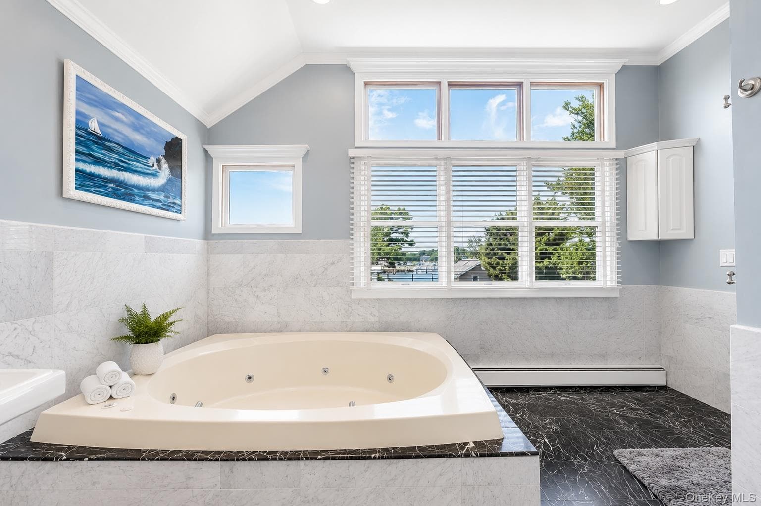 230 W Islip Road thumbnail 29