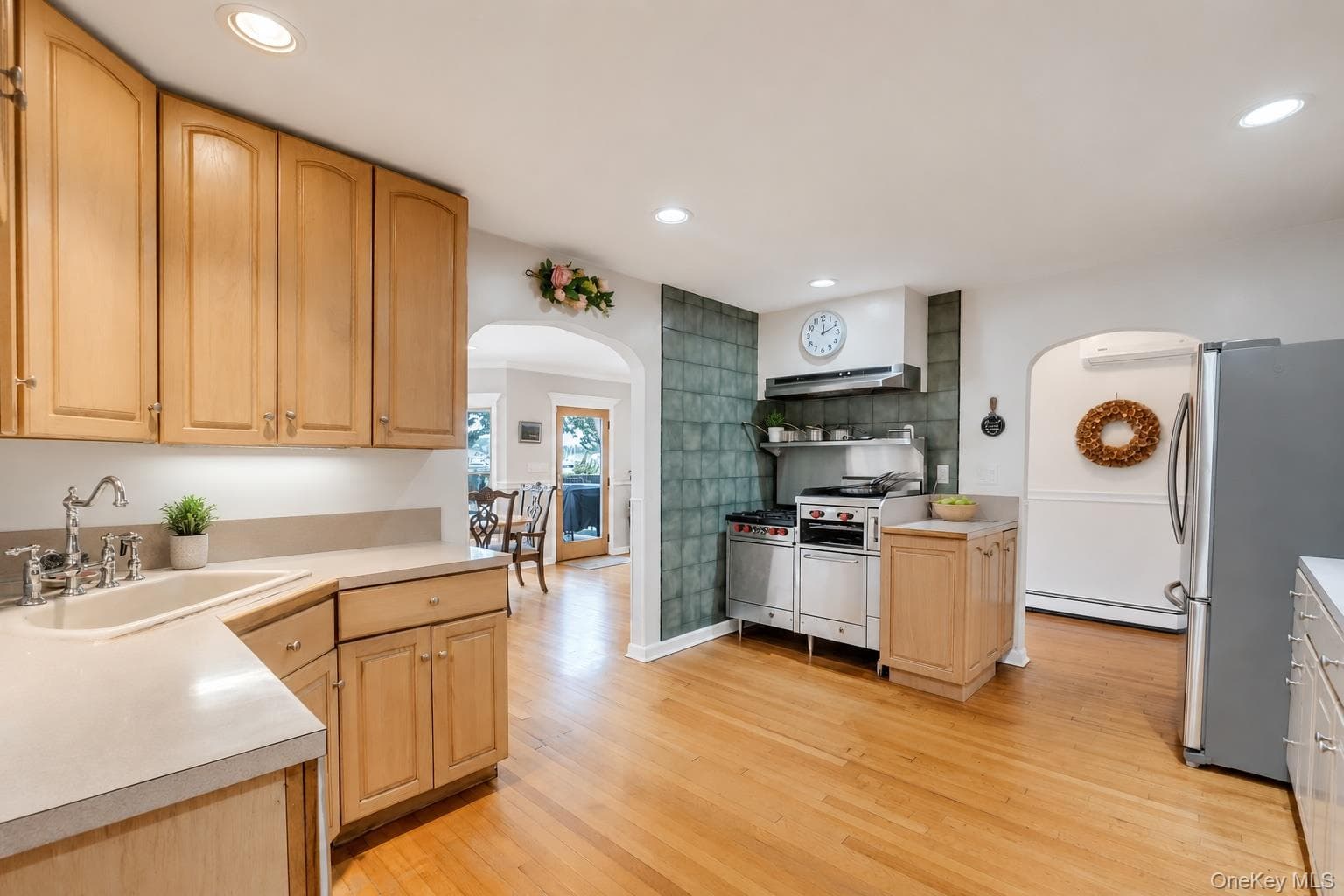 230 W Islip Road thumbnail 21