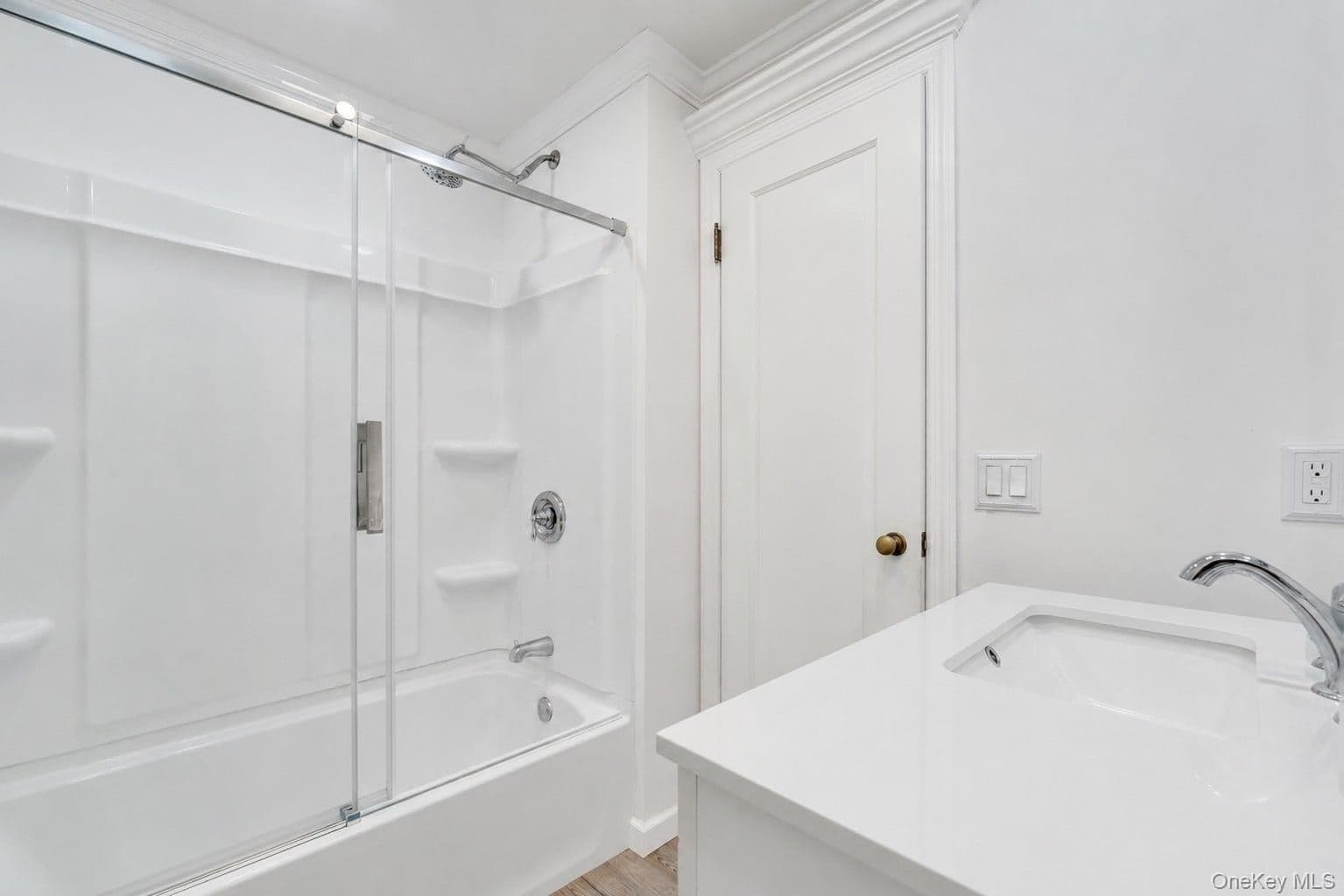 230 W Islip Road thumbnail 35