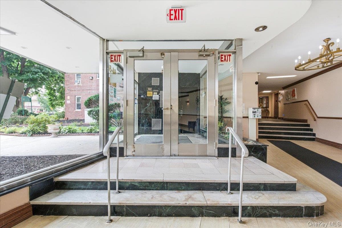 84-50 169th Street Unit: 315 thumbnail 4