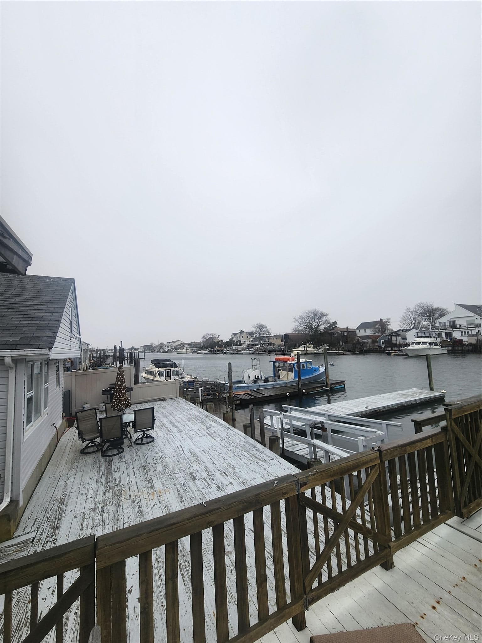 377 Woodcleft Avenue thumbnail 16