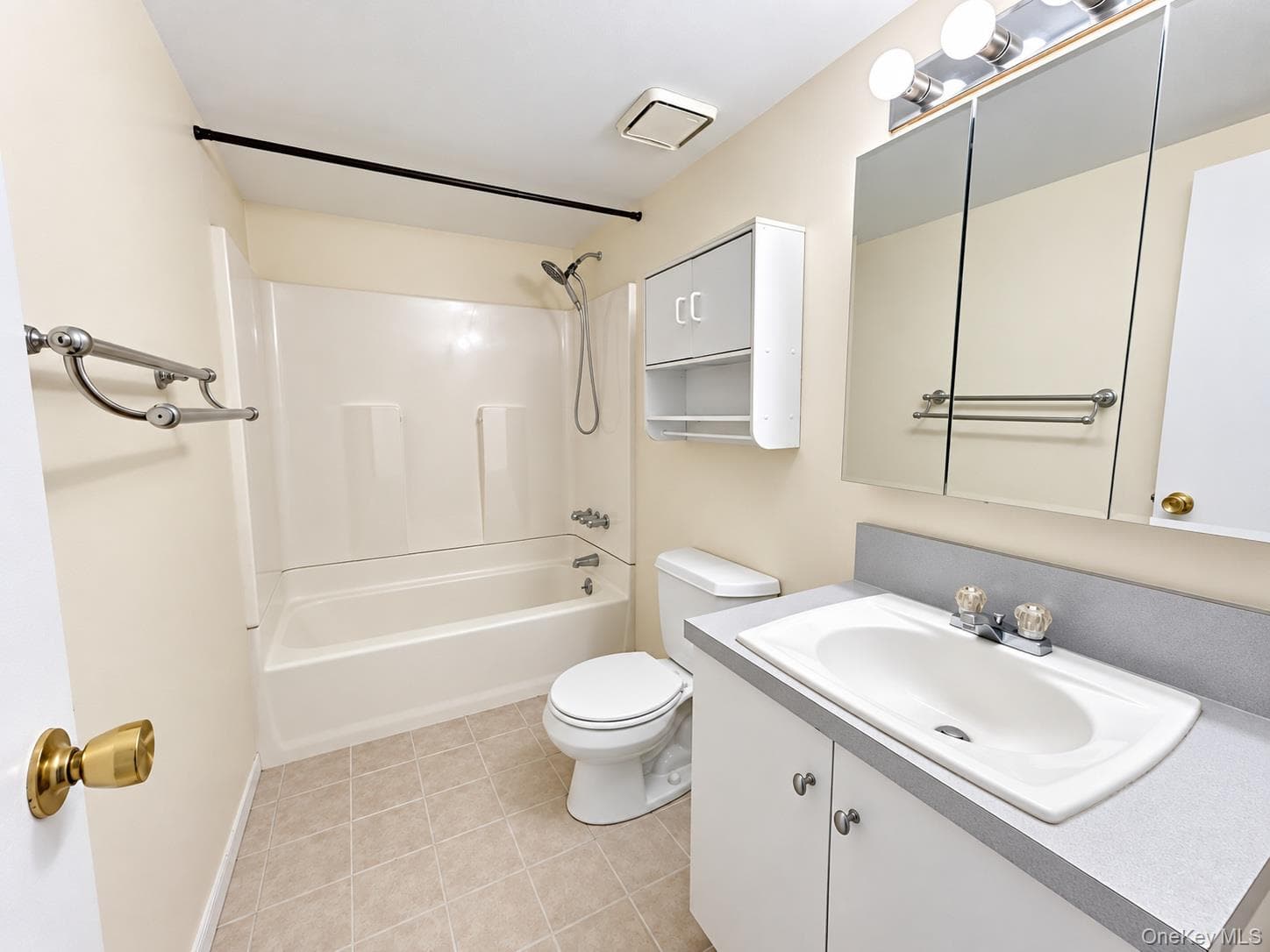 1073 Oakneck Road thumbnail 12