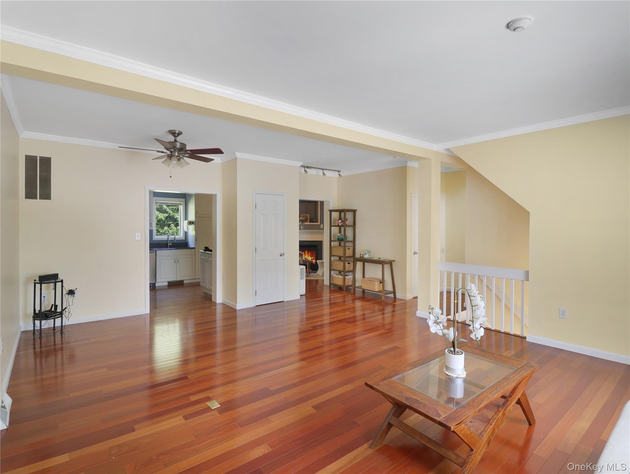 53 Leif Boulevard thumbnail 8