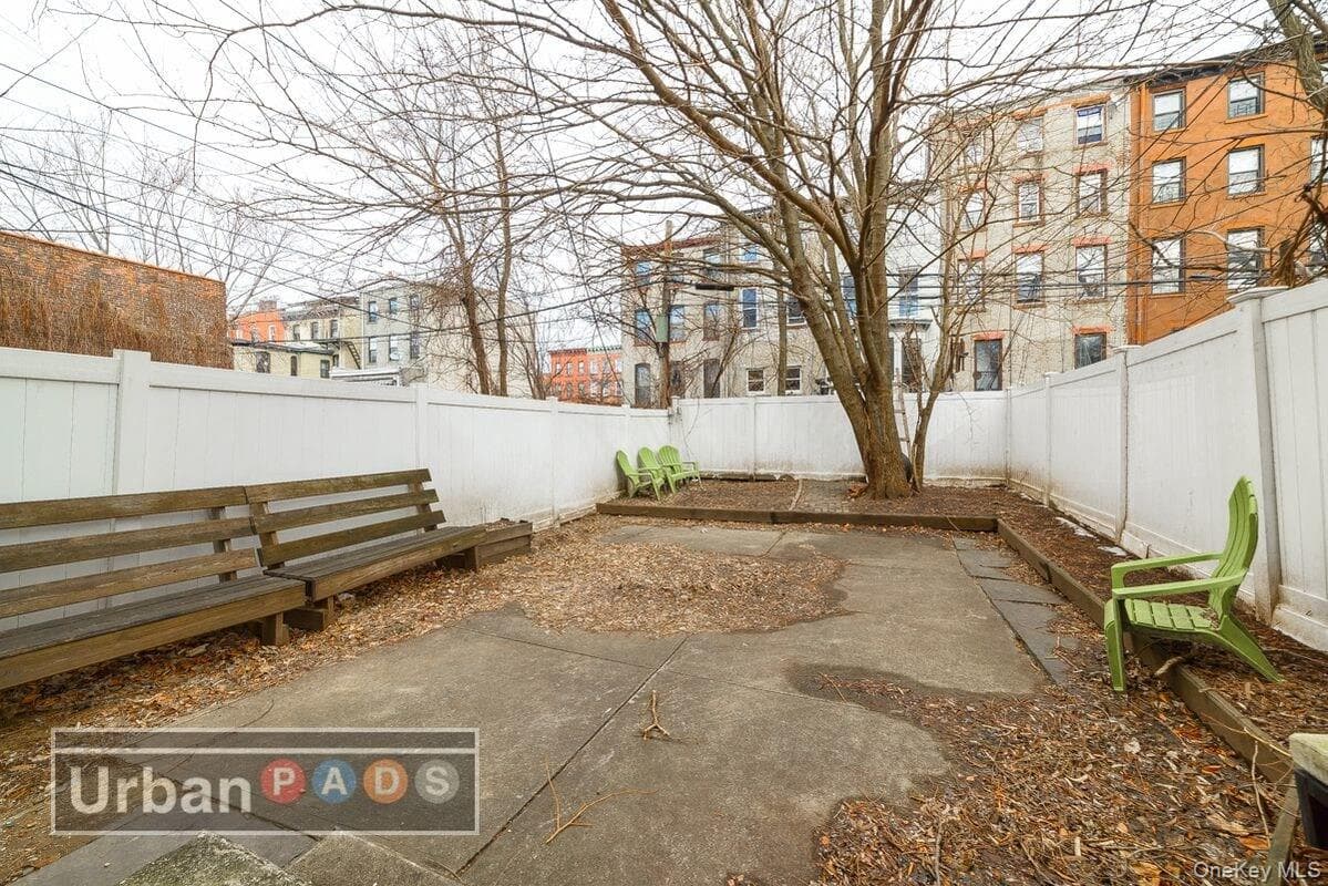 15 Irving Place Pl thumbnail 17