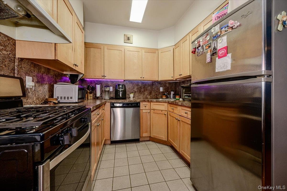 25 W Broadway Unit: 417 thumbnail 4