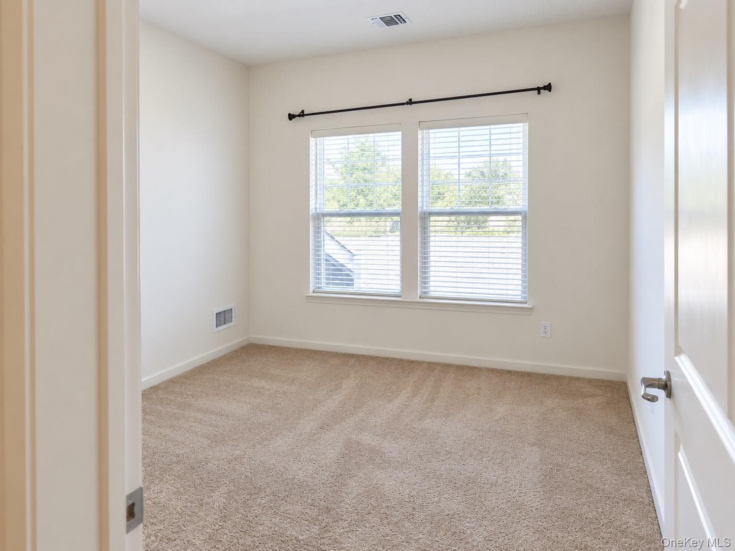 41 Greentree Court thumbnail 15