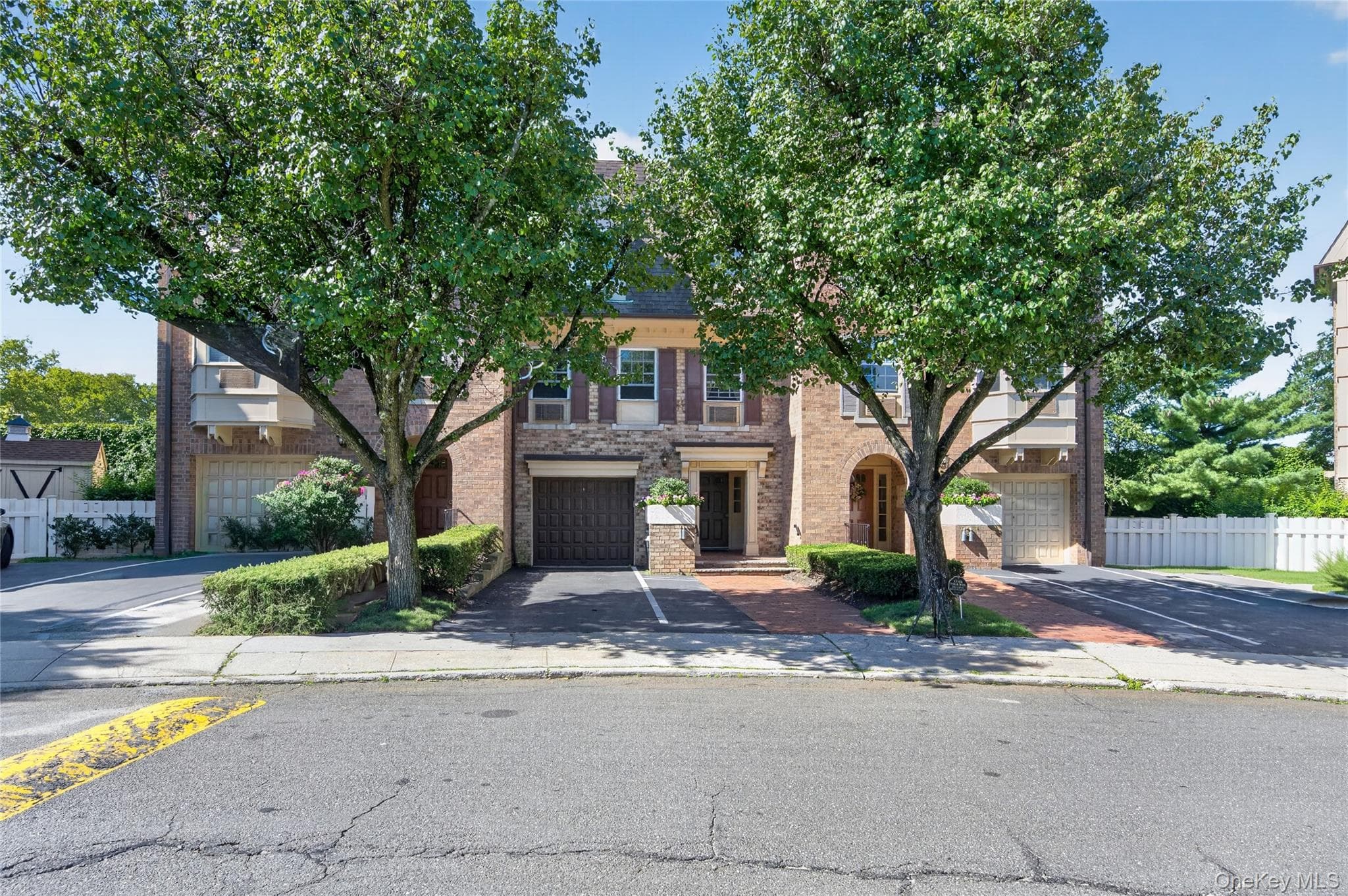 20550 Brian Crescent Unit: 1076 thumbnail 5