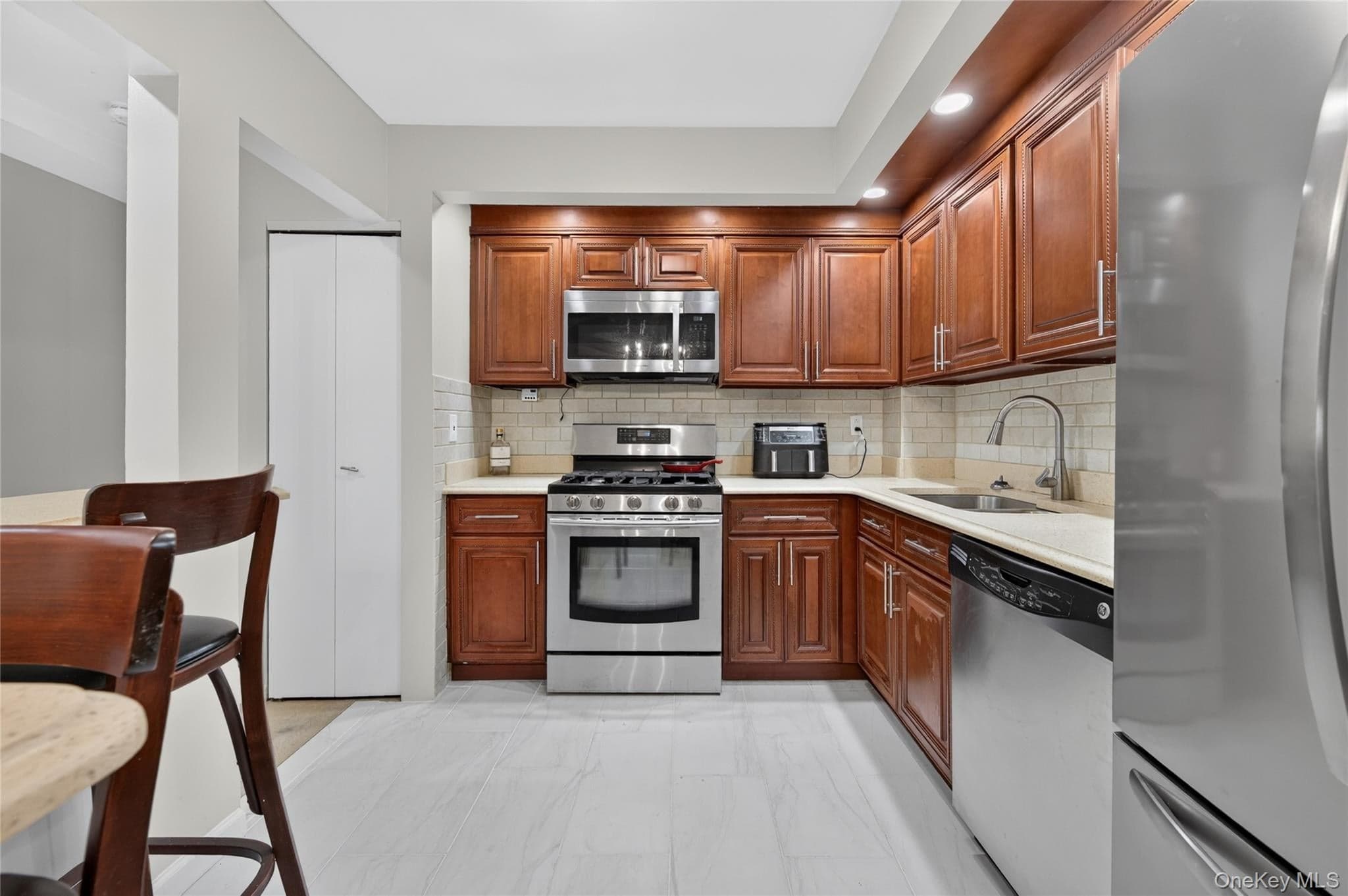 20550 Brian Crescent Unit: 1076 thumbnail 13