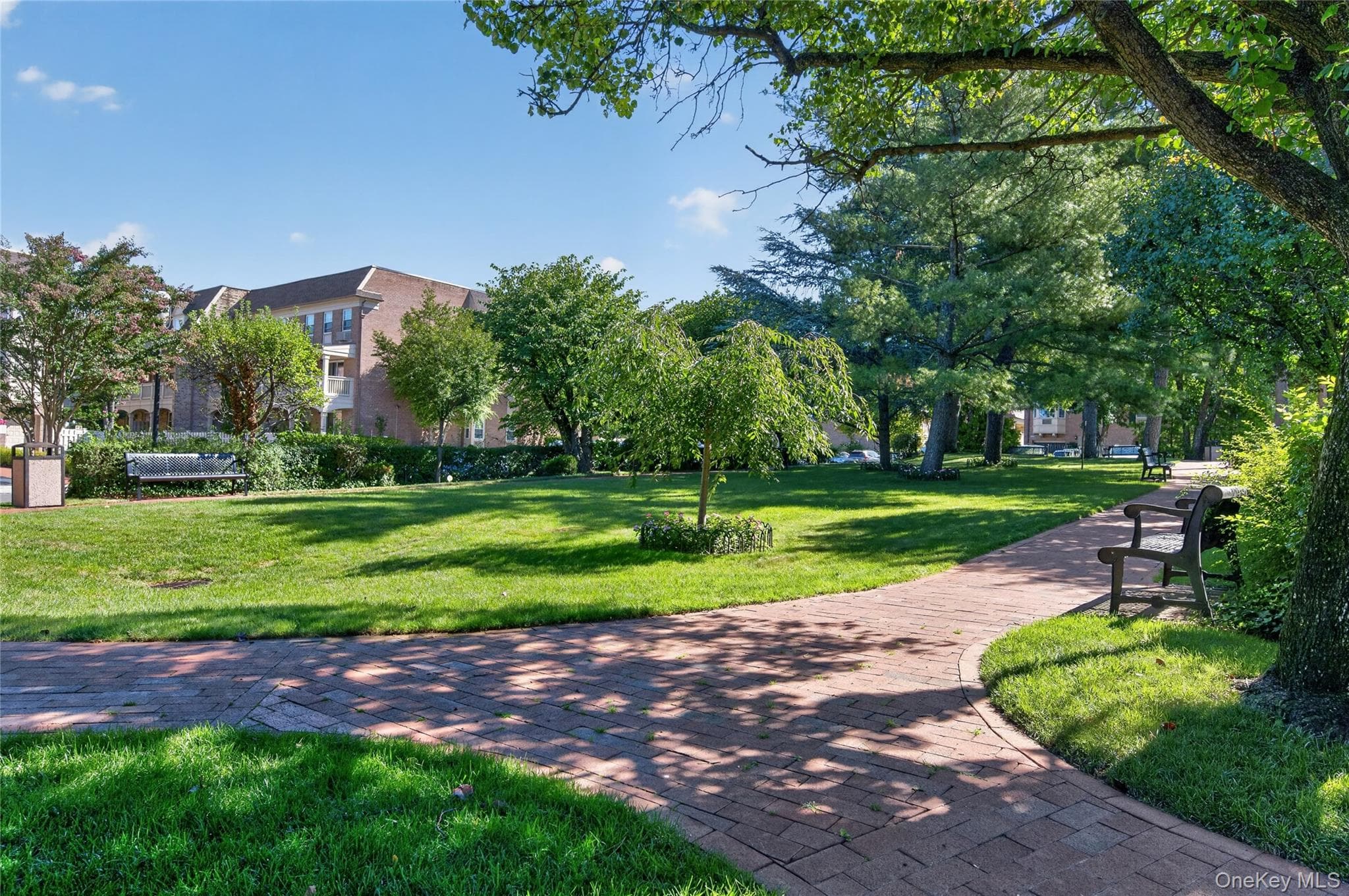 20550 Brian Crescent Unit: 1076 thumbnail 18