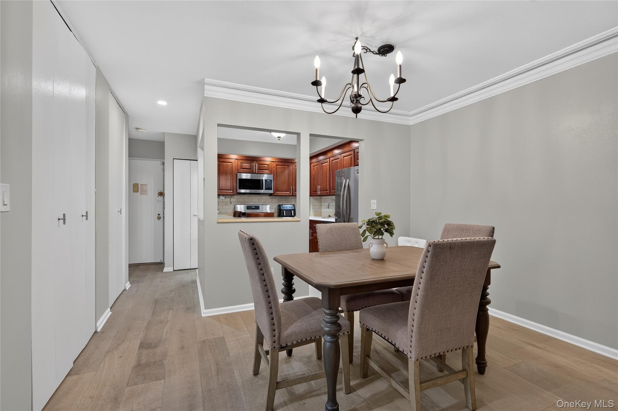 20550 Brian Crescent Unit: 1076 thumbnail 9