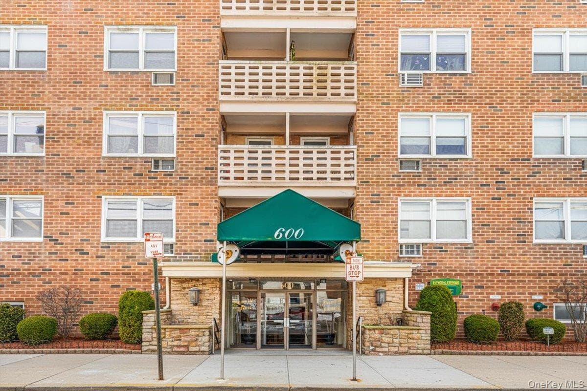 600 Shore Road Unit: 5B thumbnail 22