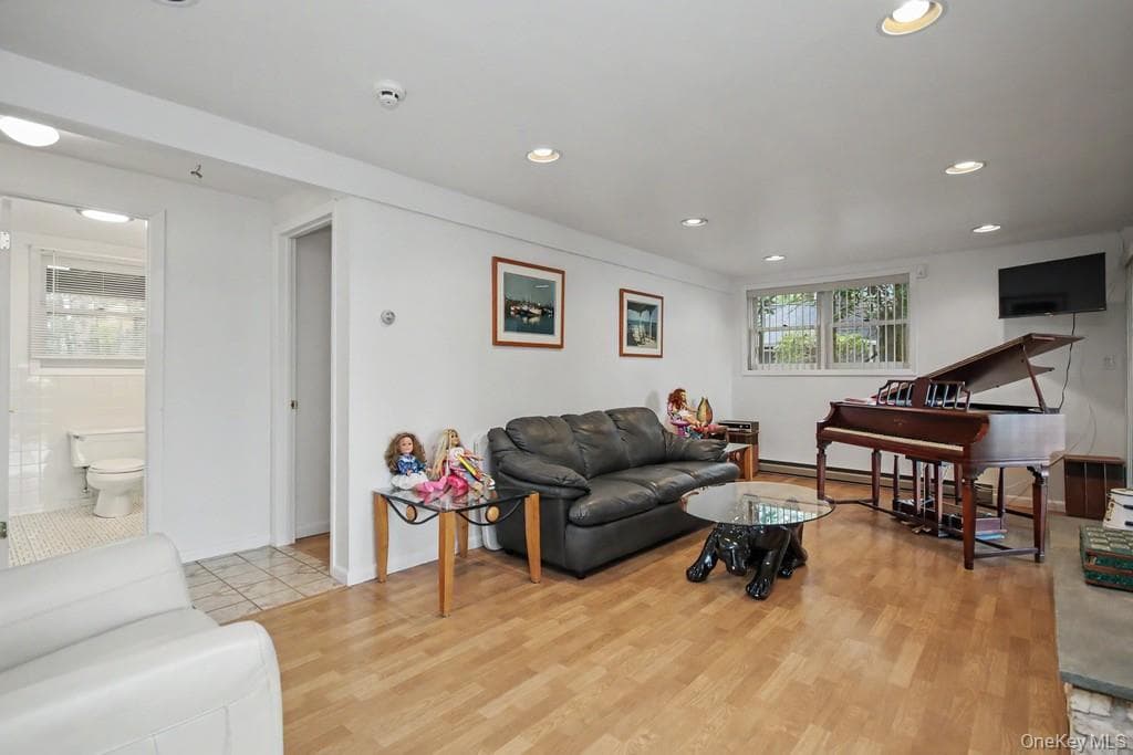 116 Lake Shore Drive thumbnail 37