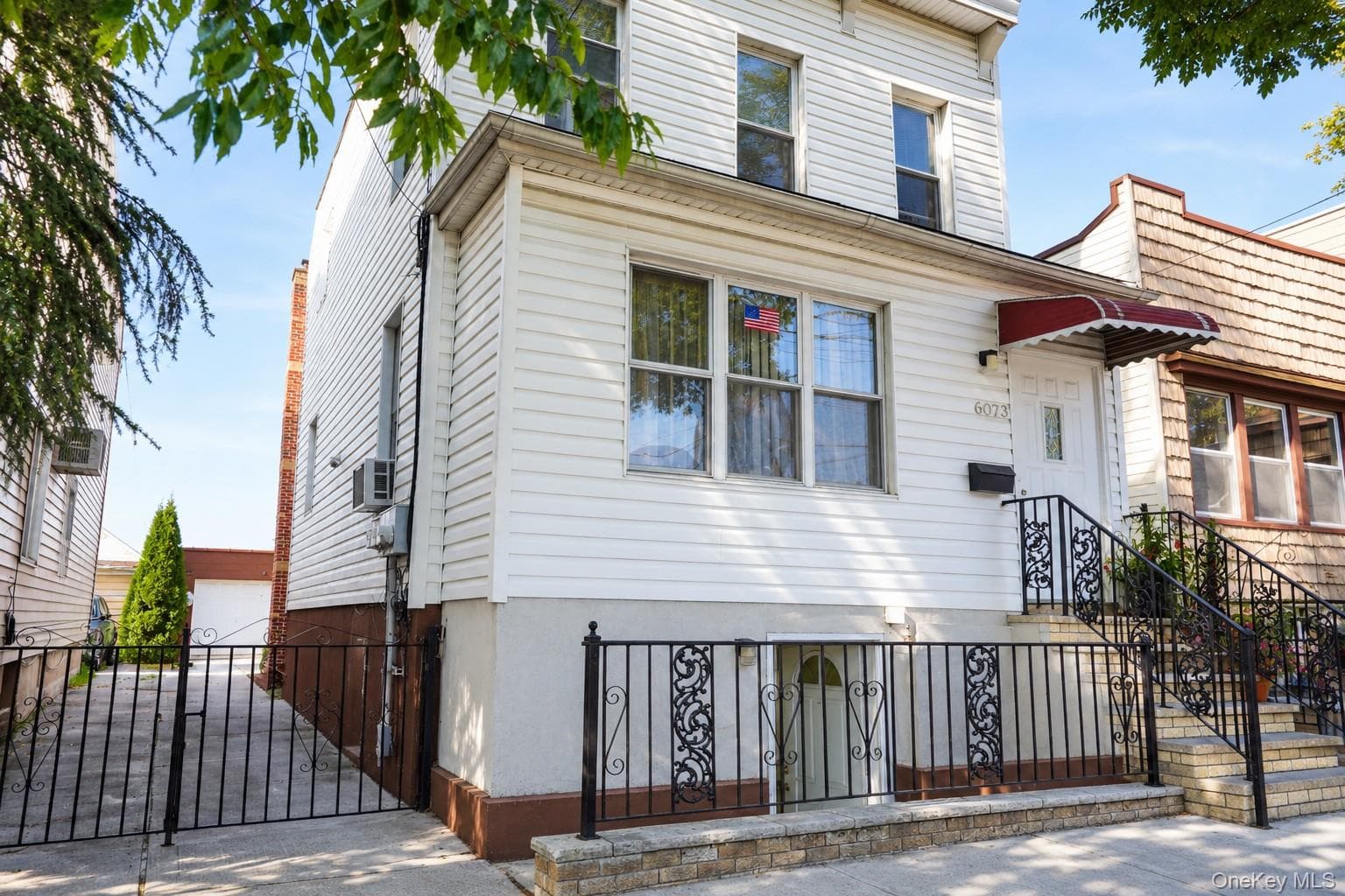 6075 59th Avenue, Maspeth