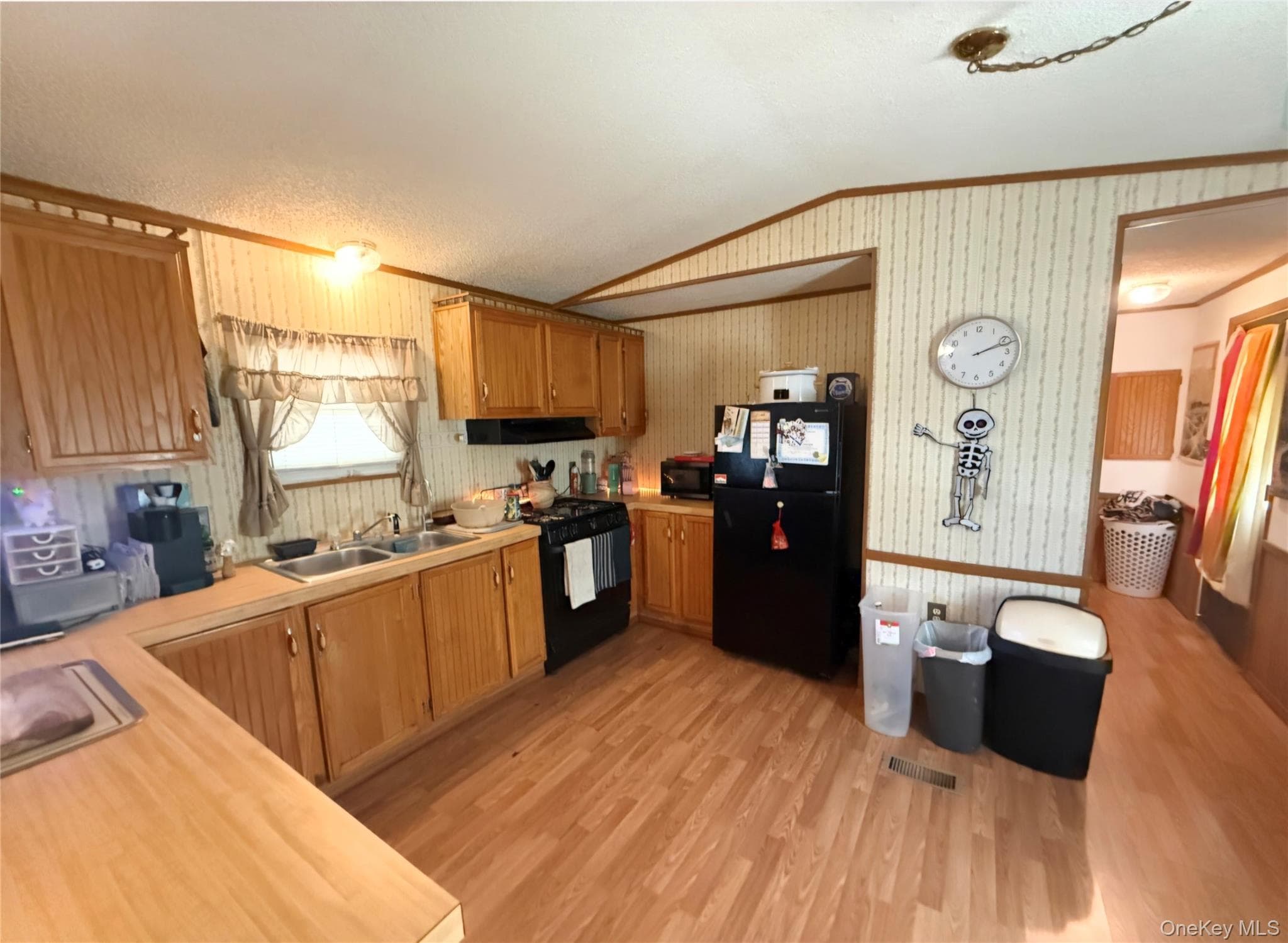 132 North Montgomery Street Unit: C11 thumbnail 7