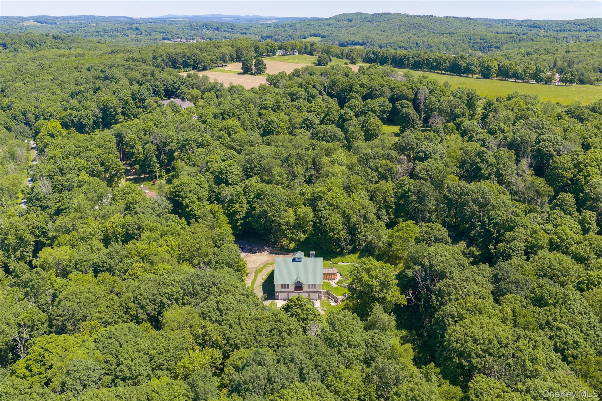 46 Hoxie Road thumbnail 2