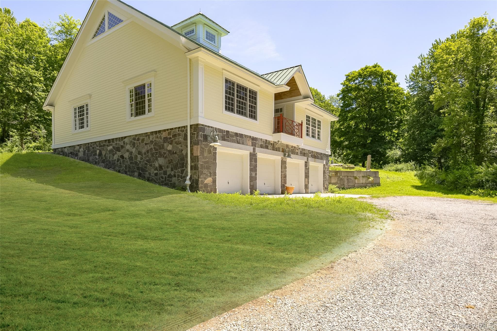 46 Hoxie Road thumbnail 5