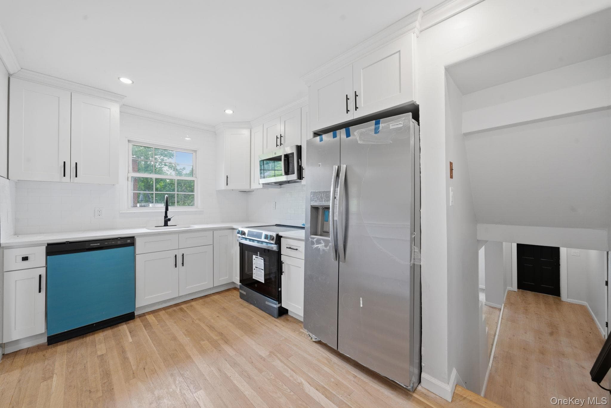 335 Lewis Avenue thumbnail 11