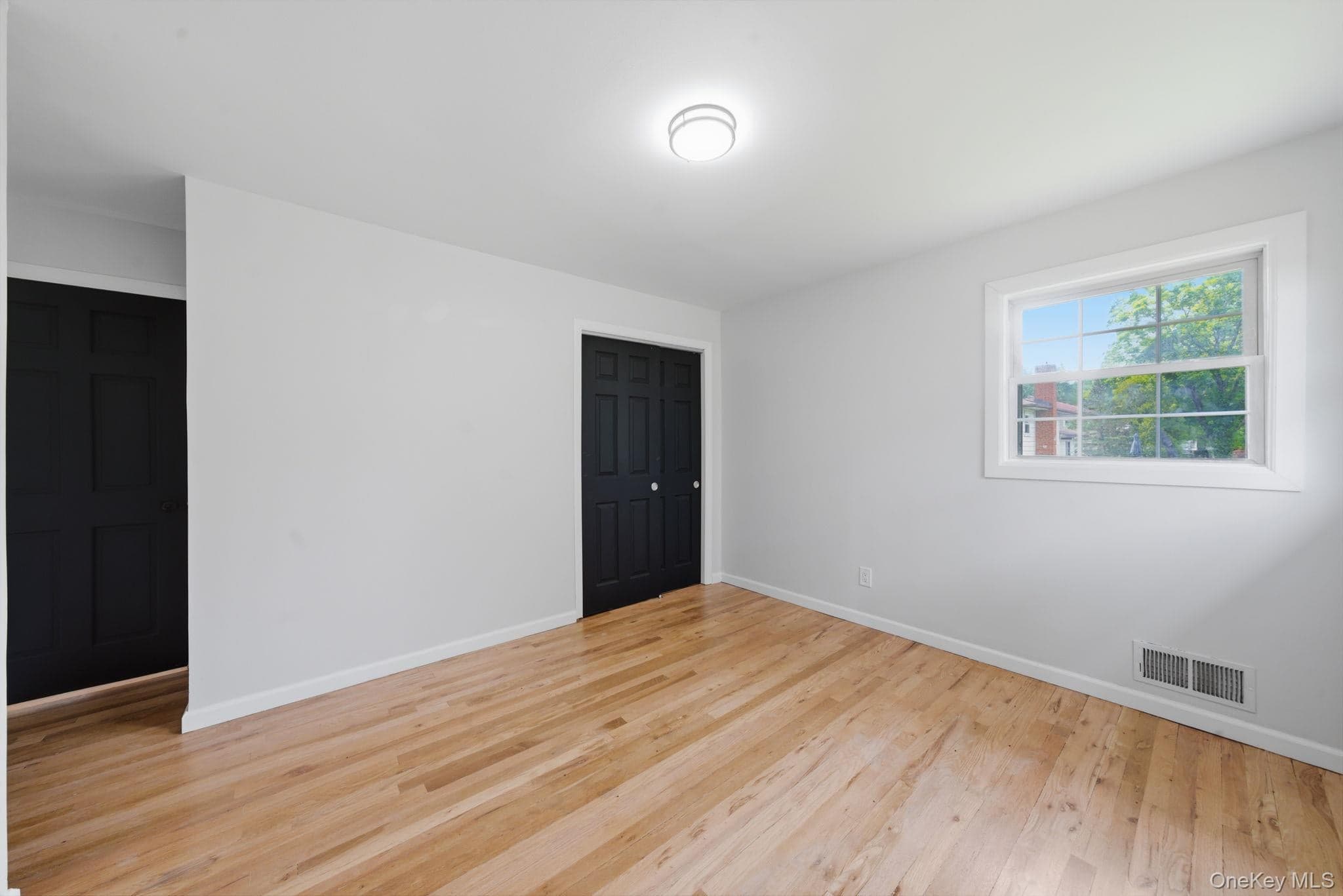 335 Lewis Avenue thumbnail 22