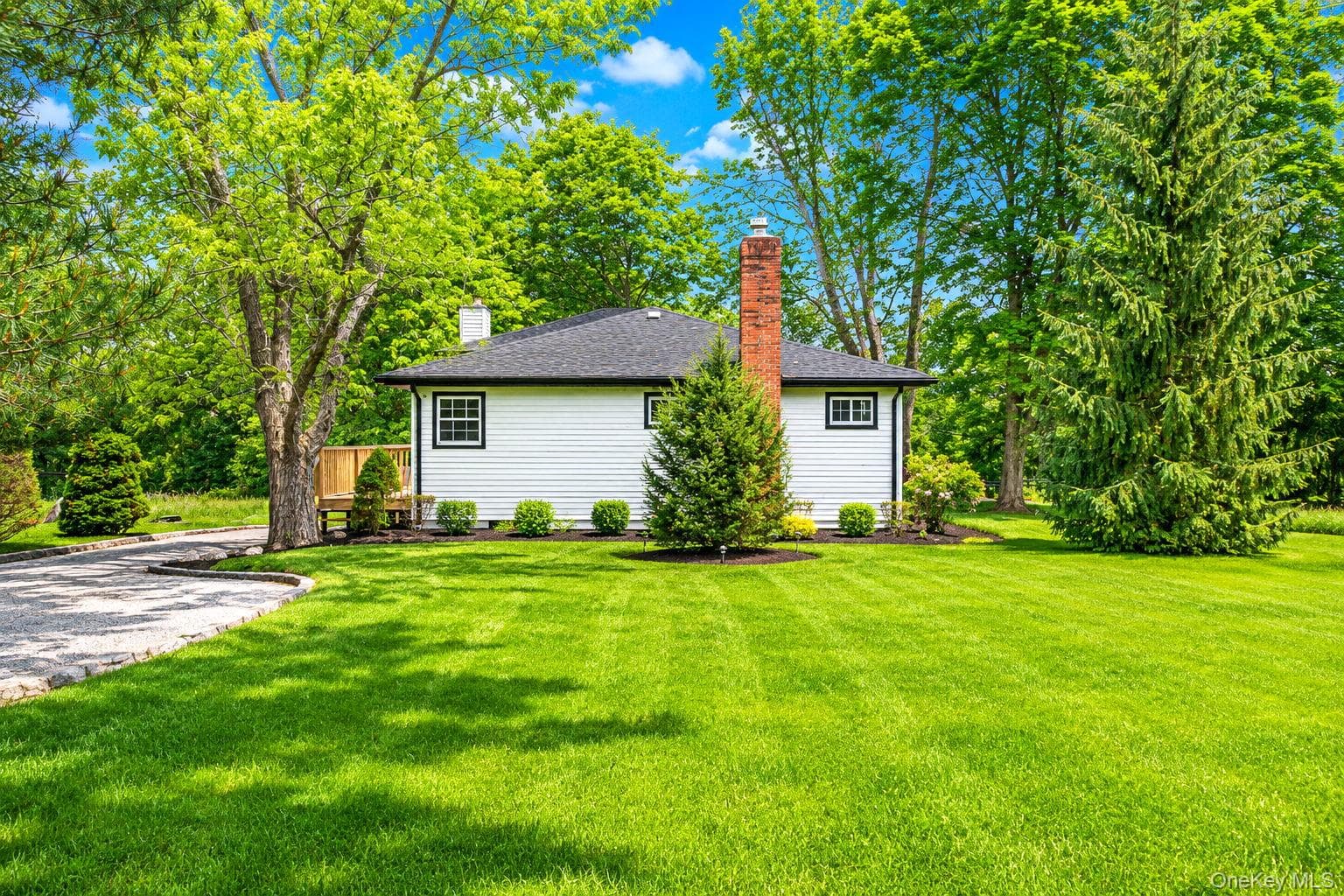 335 Lewis Avenue thumbnail 4