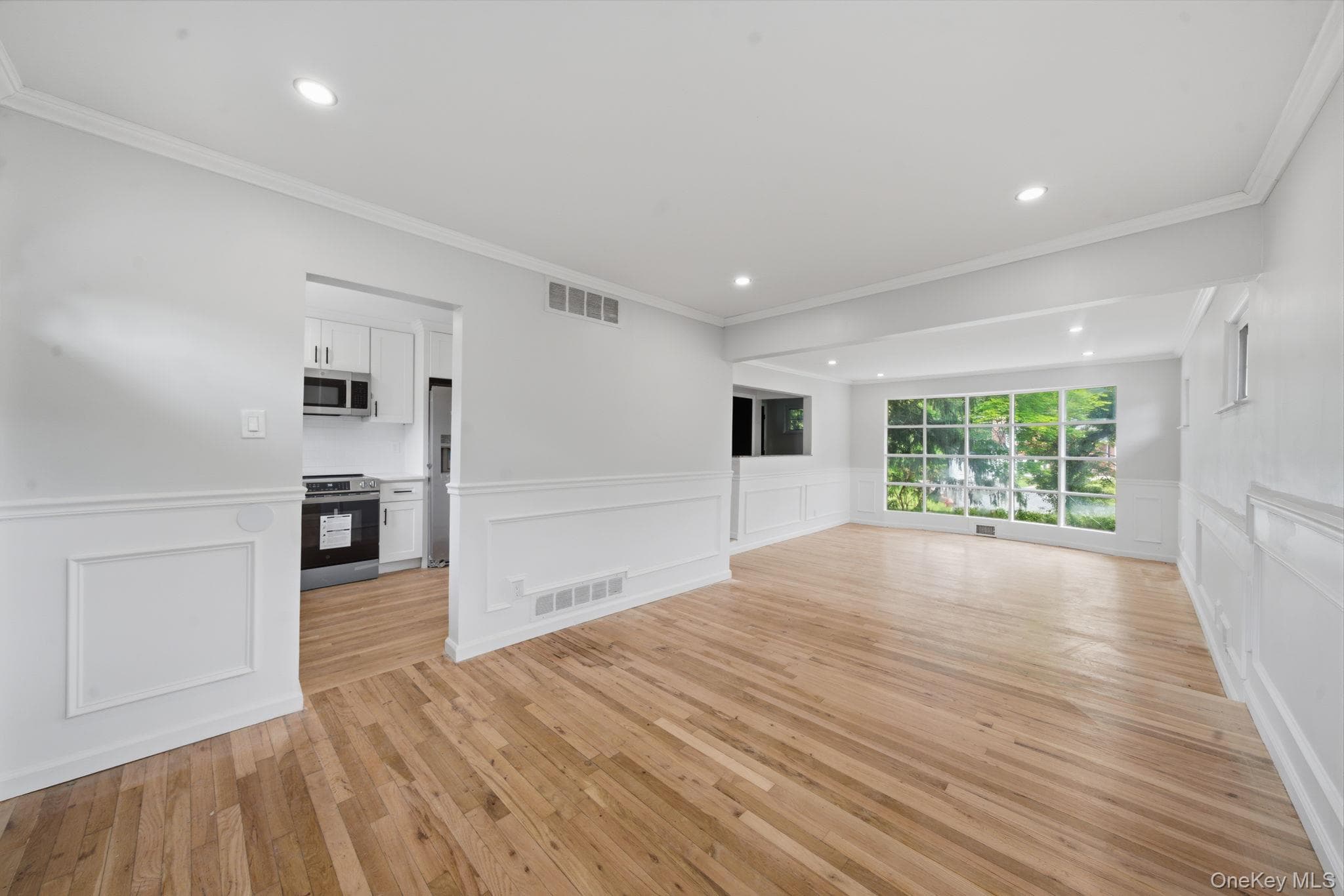 335 Lewis Avenue thumbnail 6