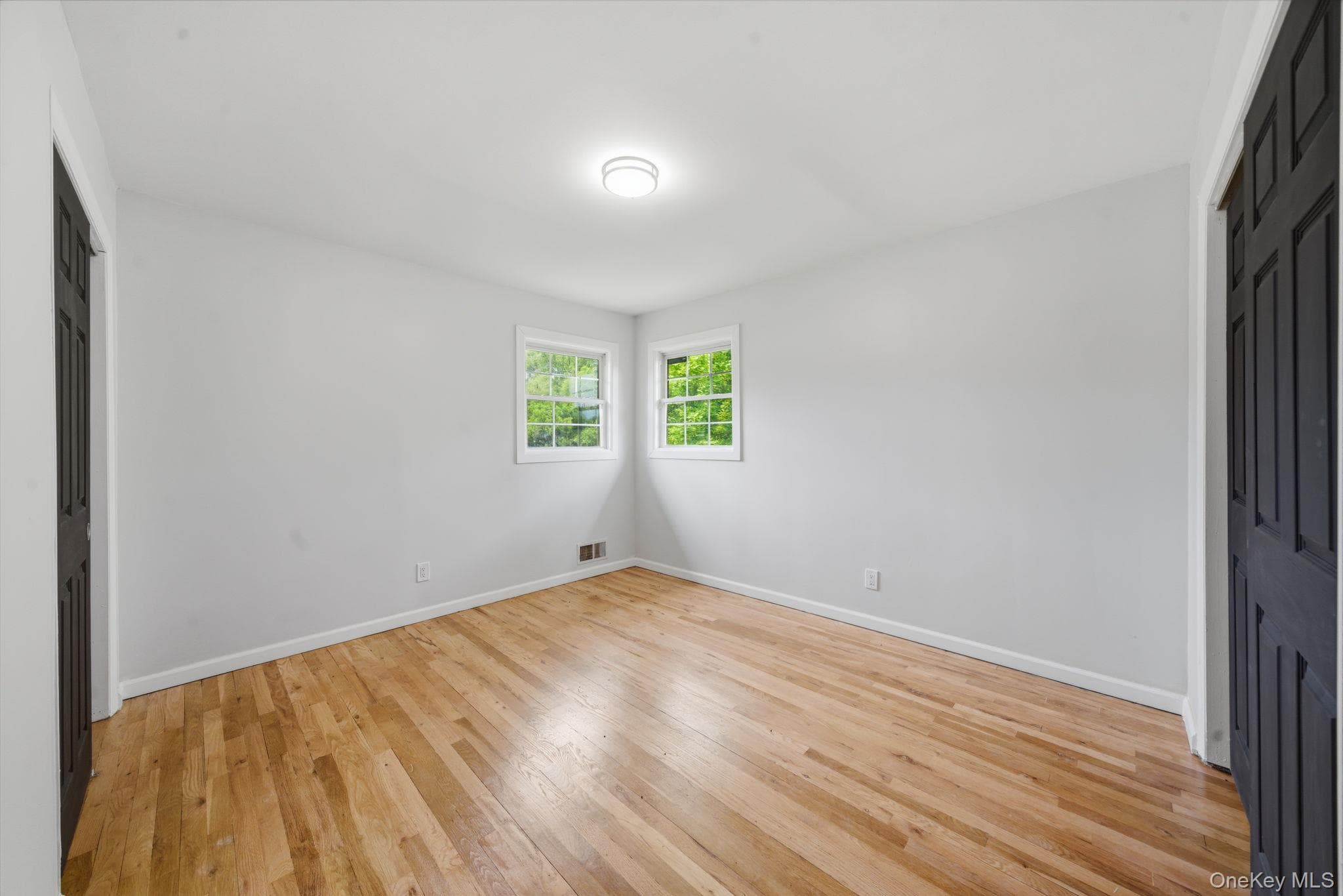 335 Lewis Avenue thumbnail 20
