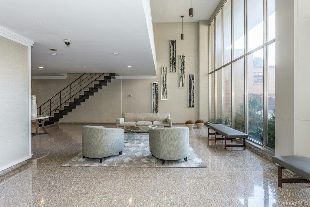 25 Neptune Boulevard Unit: 2nd Floor Apt. E thumbnail 26