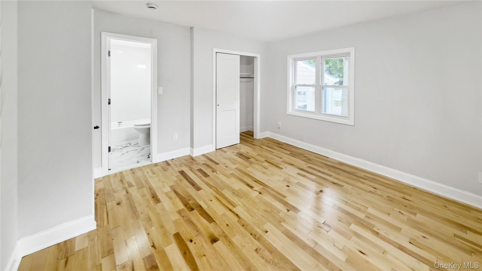 1180 Woodfield Road thumbnail 31