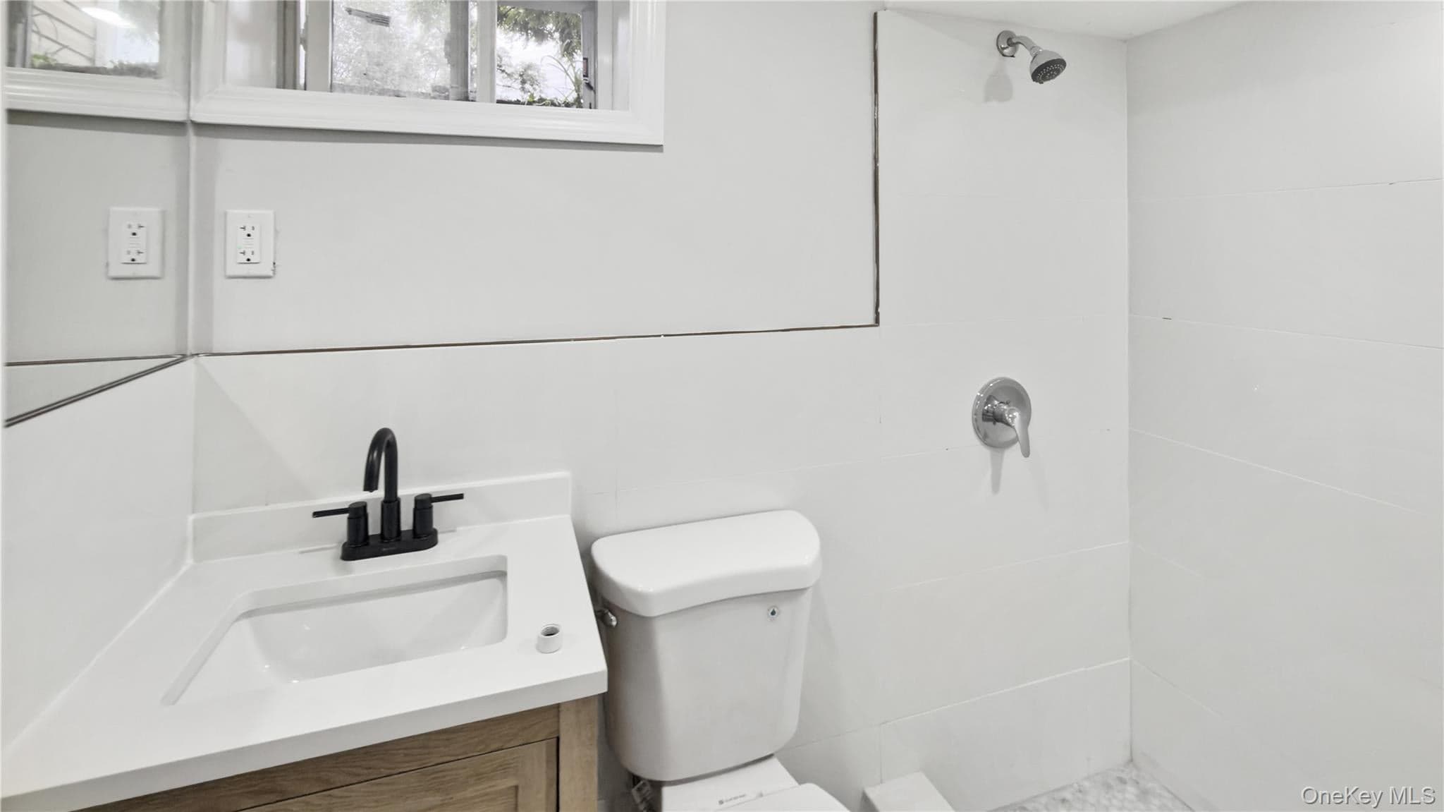 1180 Woodfield Road thumbnail 48