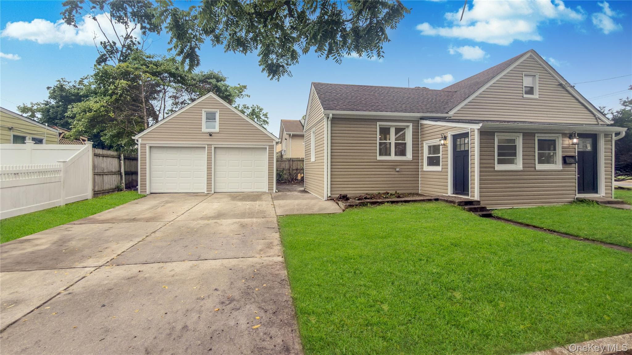1180 Woodfield Road thumbnail 2