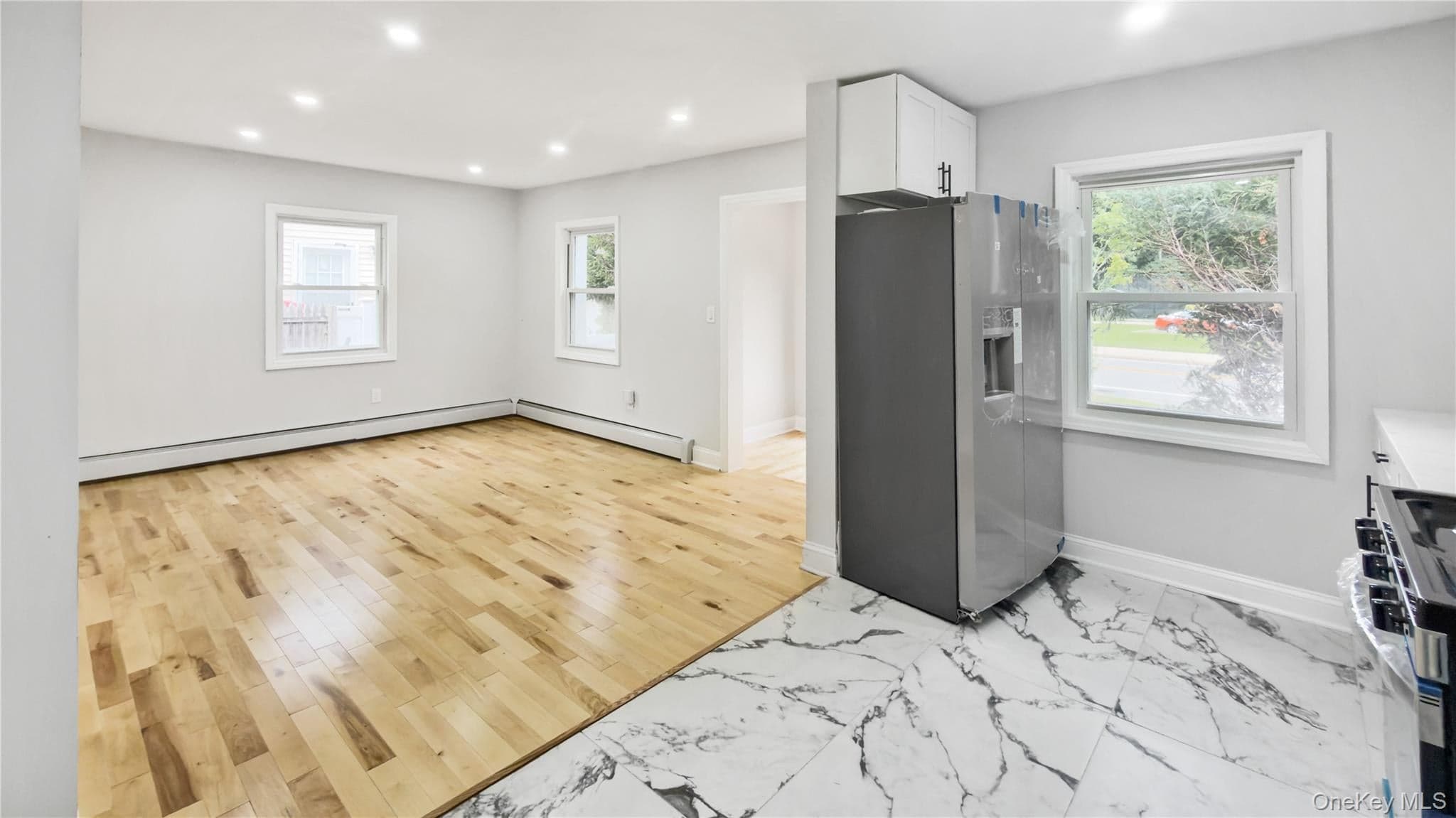 1180 Woodfield Road thumbnail 15
