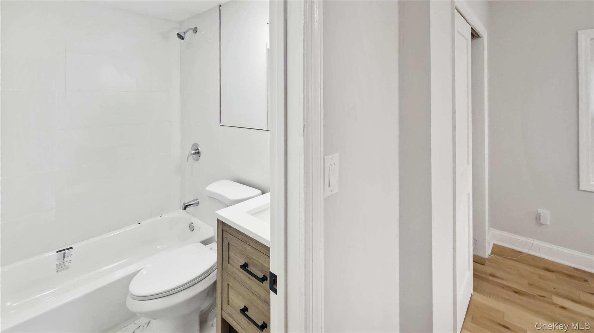 1180 Woodfield Road thumbnail 32