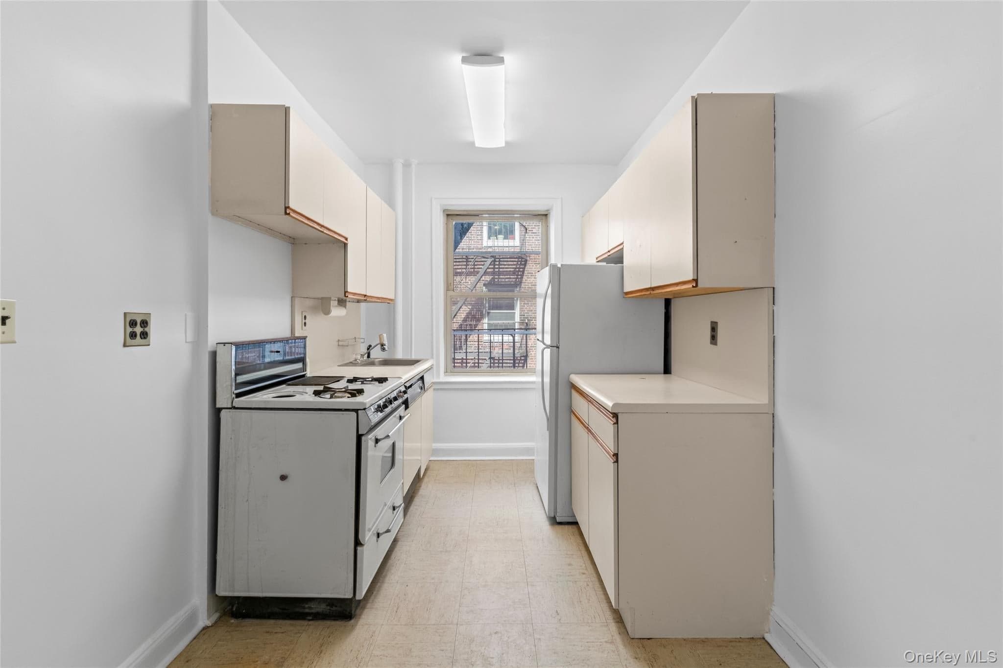48-23 42nd Street Unit: 5F thumbnail 9