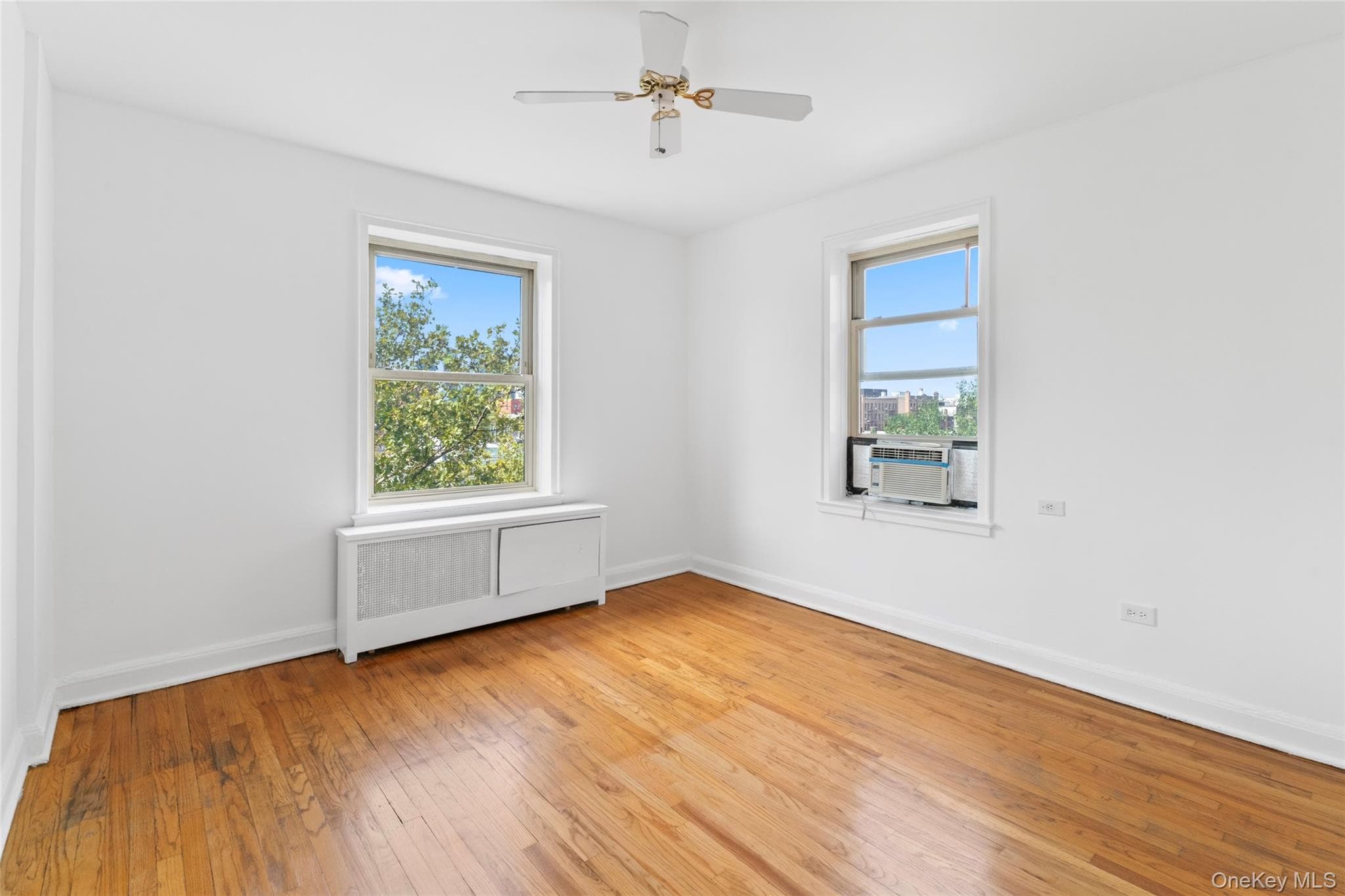 48-23 42nd Street Unit: 5F thumbnail 4