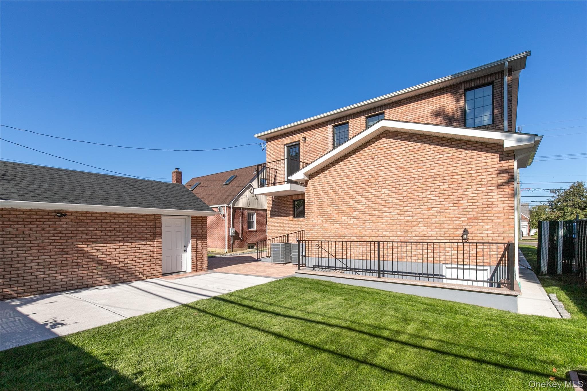 1519 New Hyde Park Drive thumbnail 5