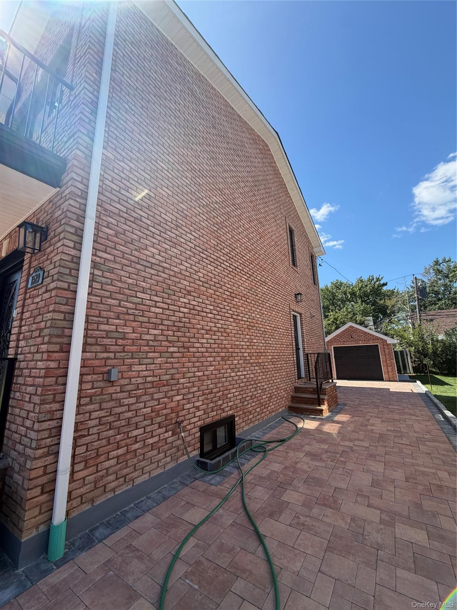 1519 New Hyde Park Drive thumbnail 2