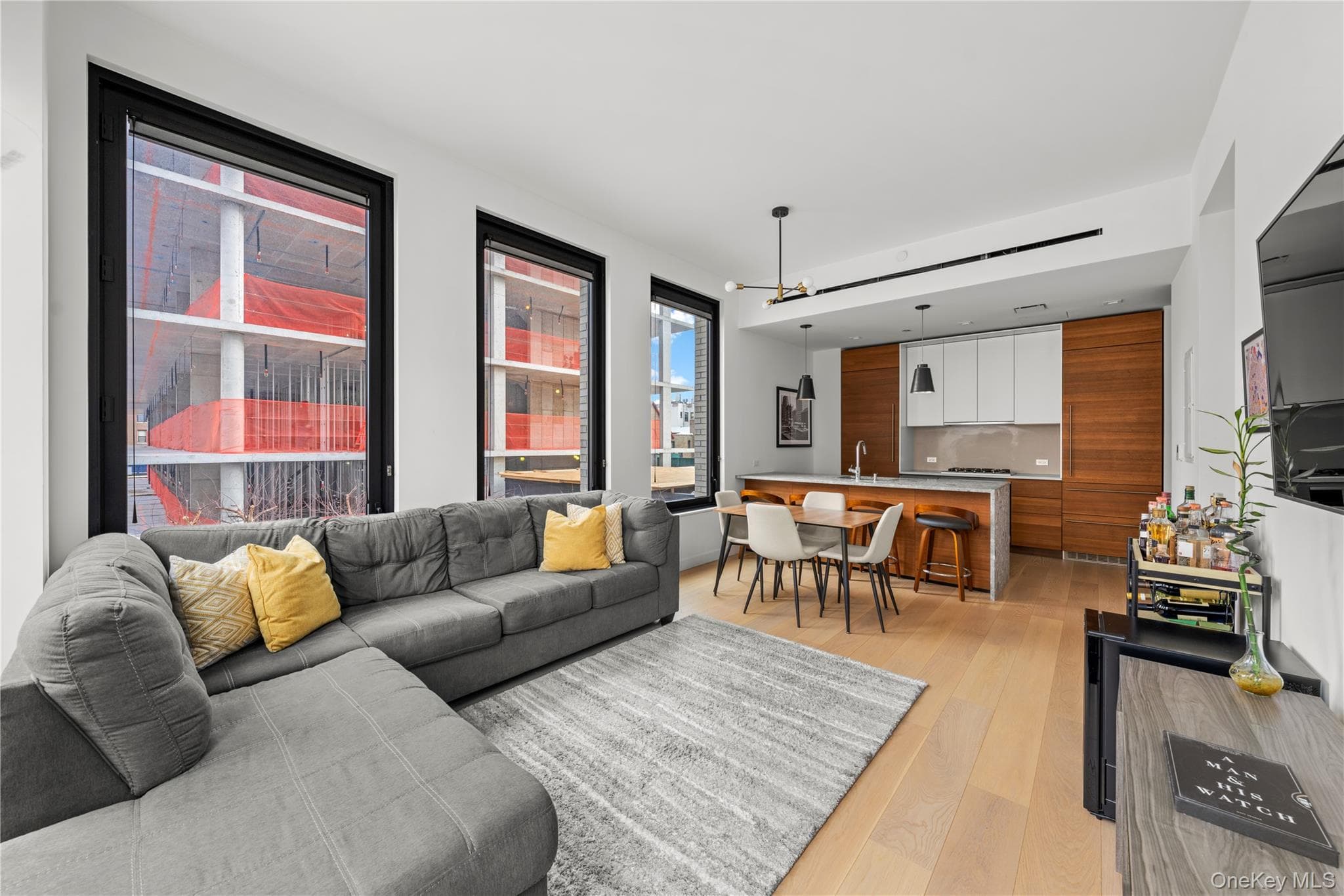 21-21 31st Street Unit: 2L thumbnail 7