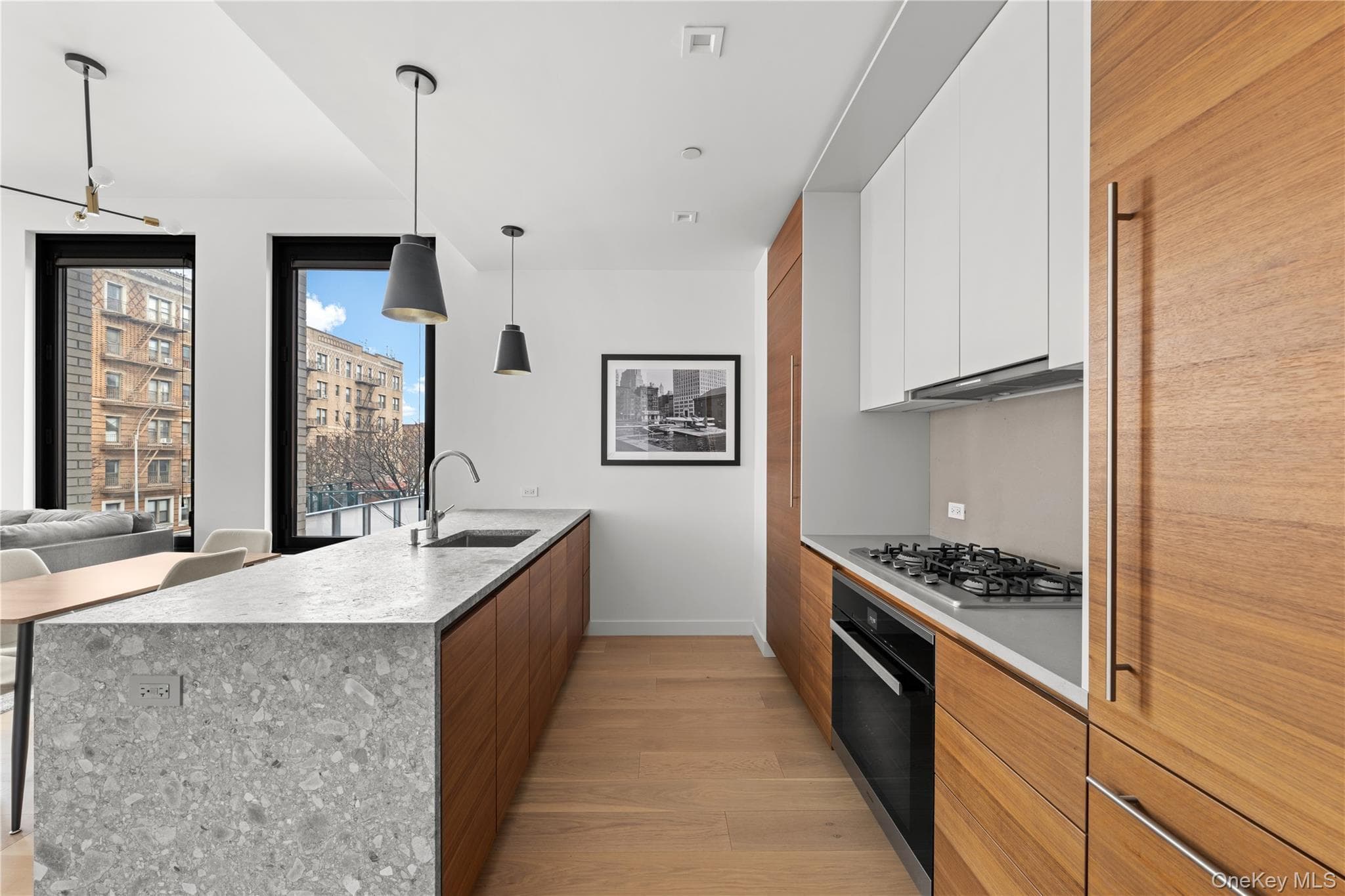 21-21 31st Street Unit: 2L thumbnail 4