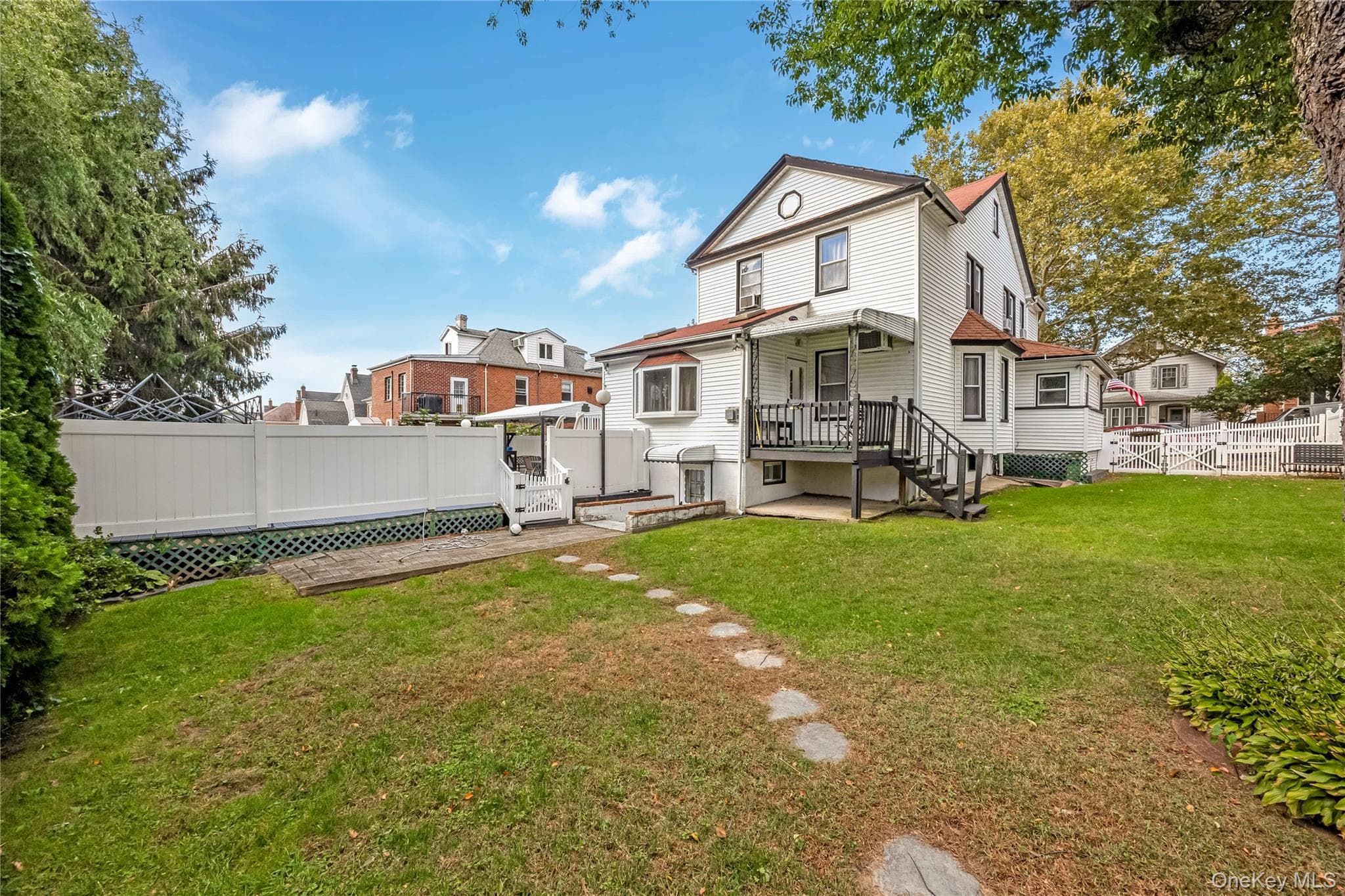 154-58 11th Avenue thumbnail 3