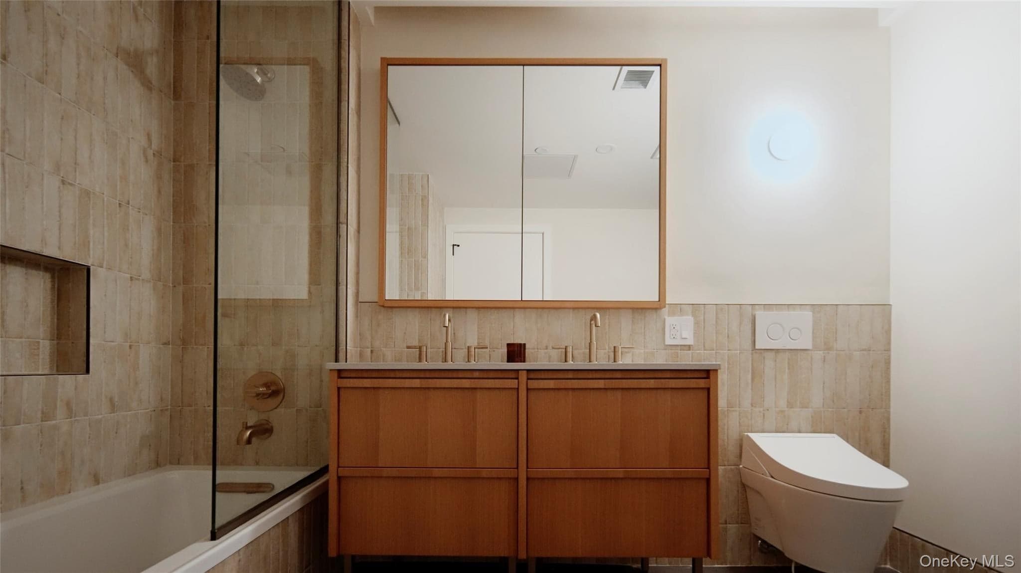 155 Hope Street Unit: 4B thumbnail 5