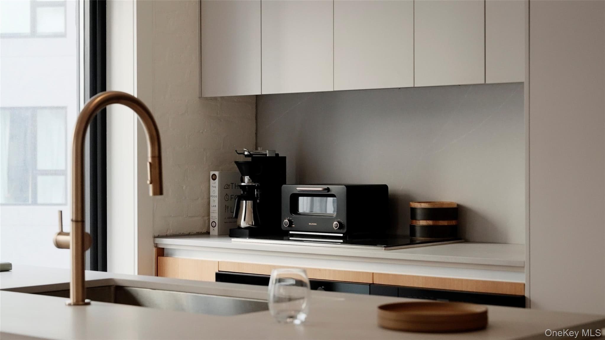 155 Hope Street Unit: 4B thumbnail 6