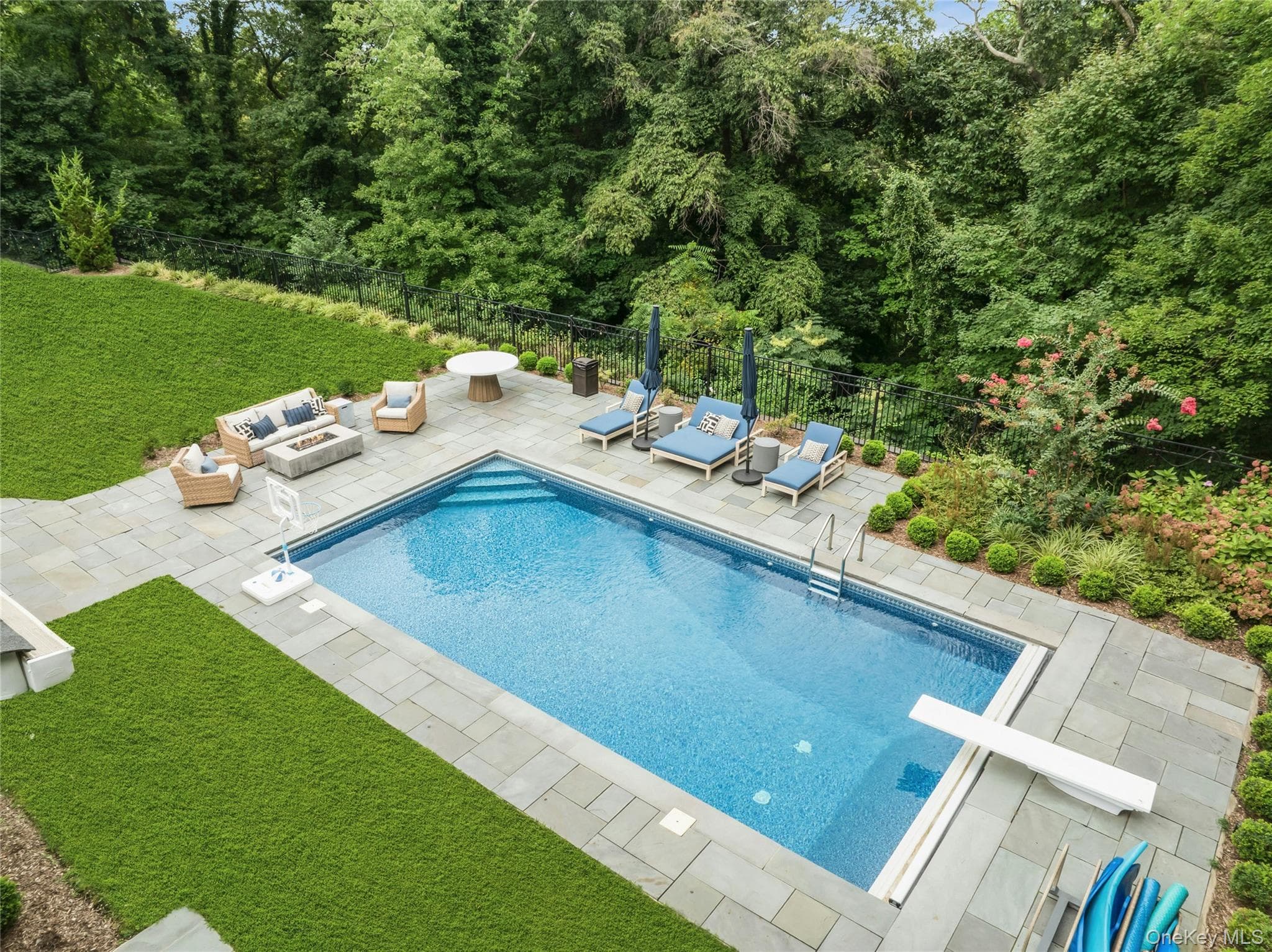 7 Ridge Drive thumbnail 30