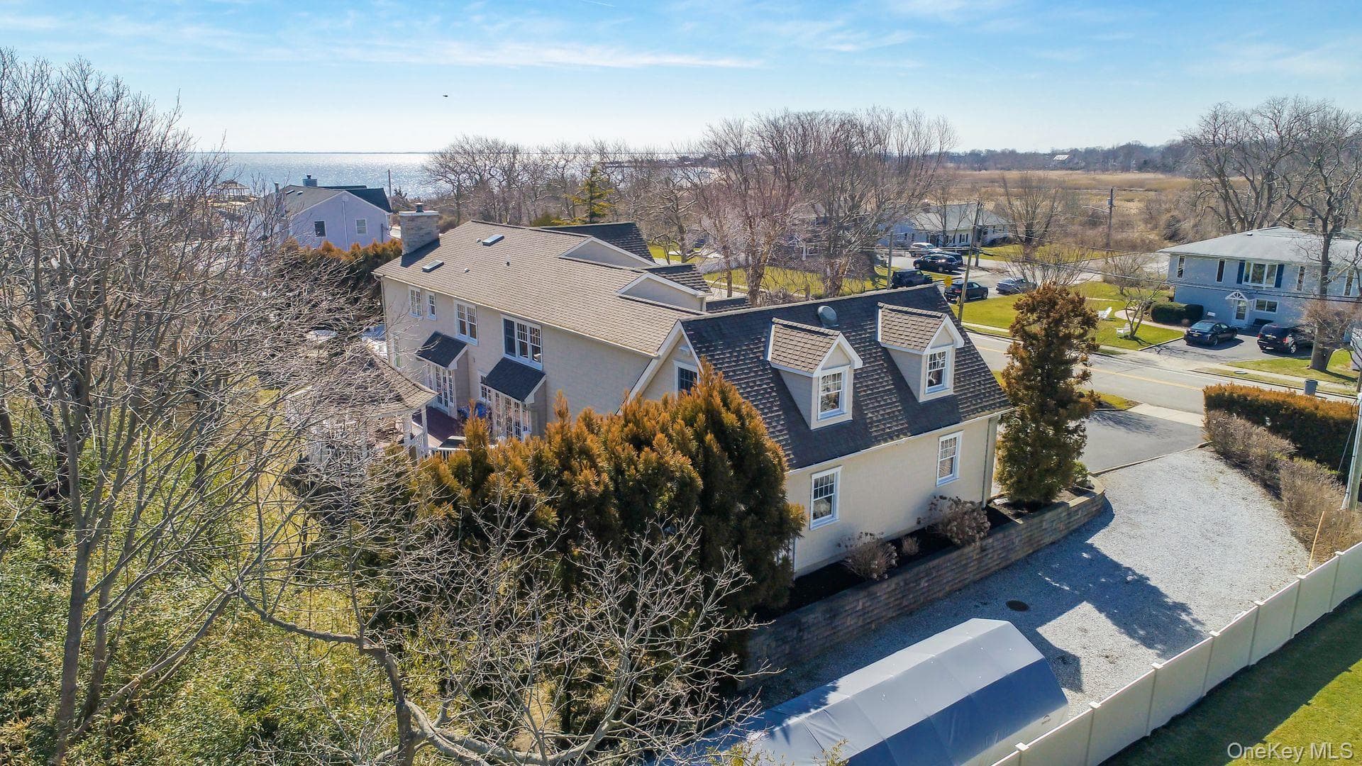 45 Blue Point Avenue thumbnail 45