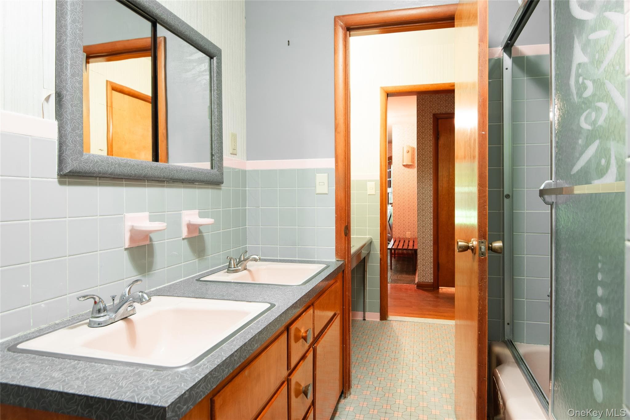 13 Edgewood Drive thumbnail 15