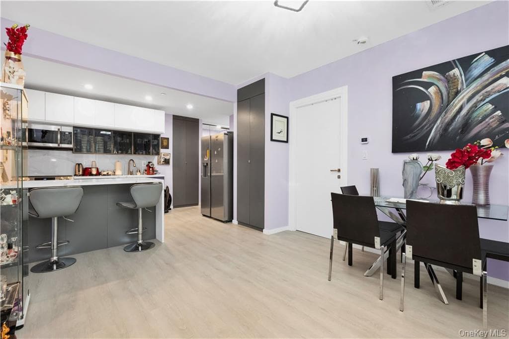 15 W End Avenue Unit: 3F, Brooklyn