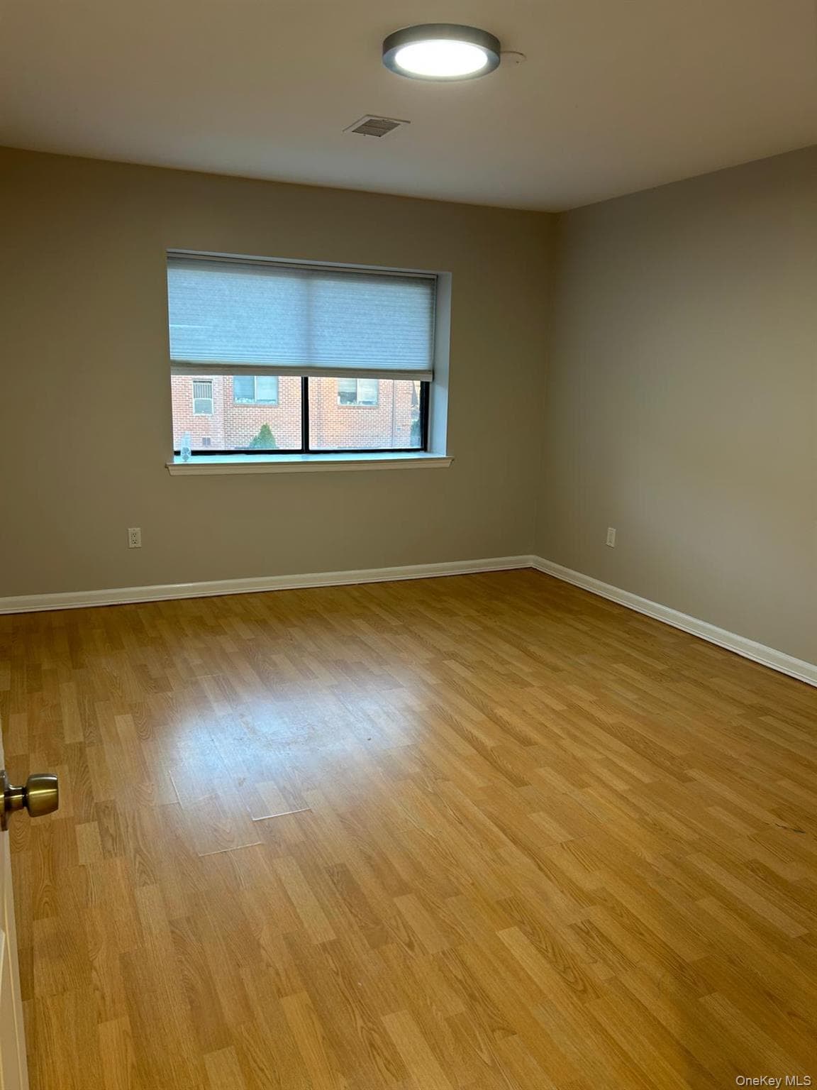 617 Kennedy Drive thumbnail 2