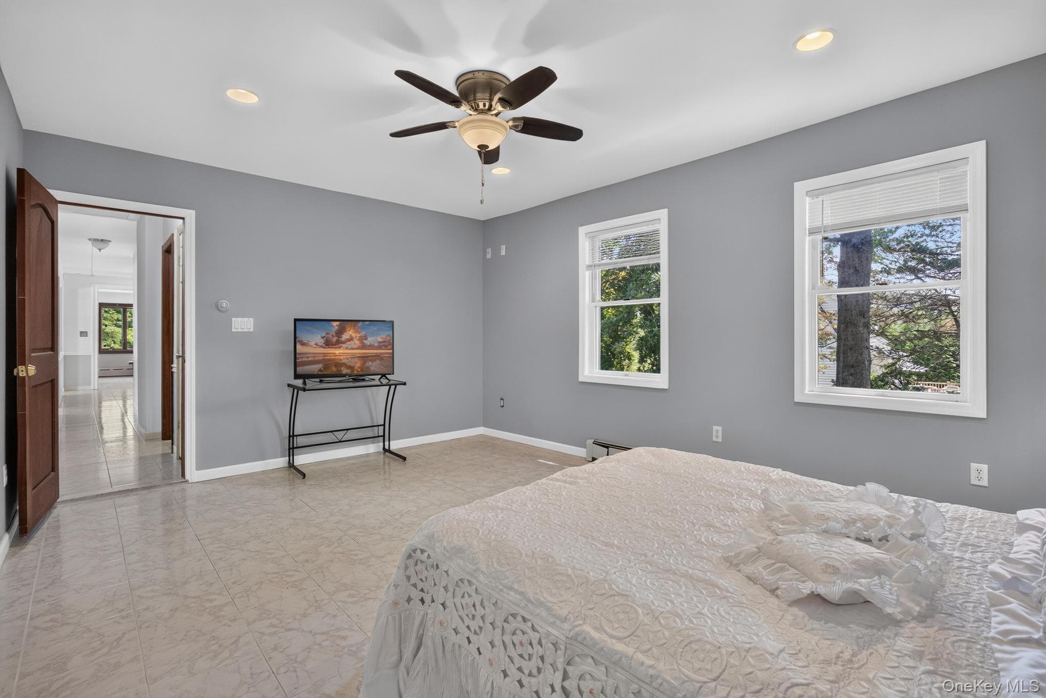 42 Highview Avenue thumbnail 25