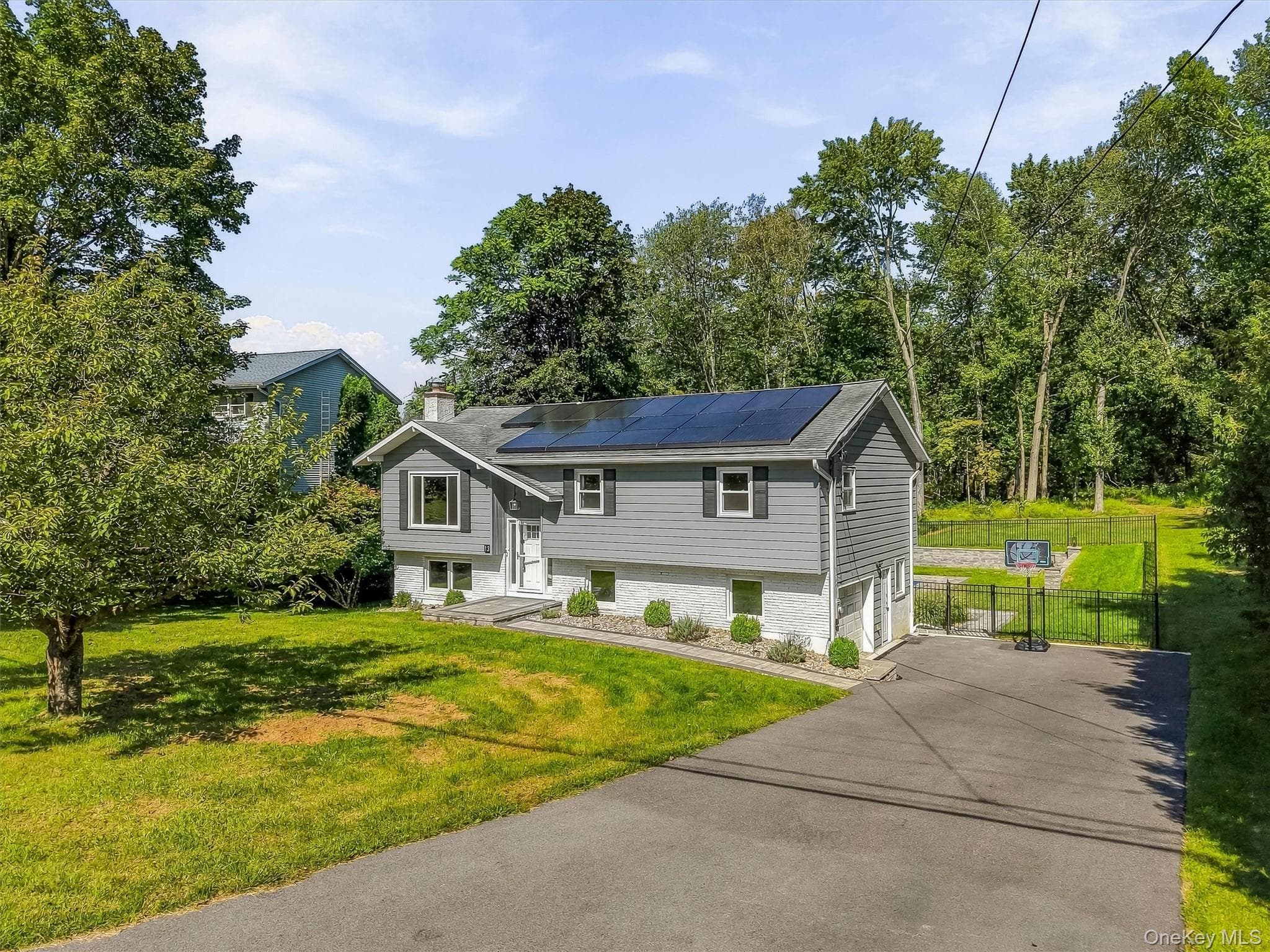 13 Slate Hill Drive thumbnail 2