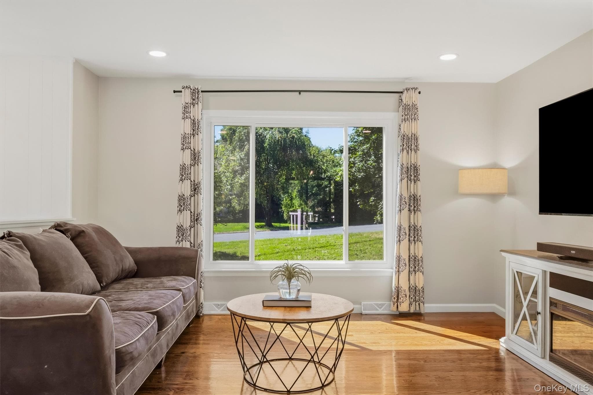 13 Slate Hill Drive thumbnail 16