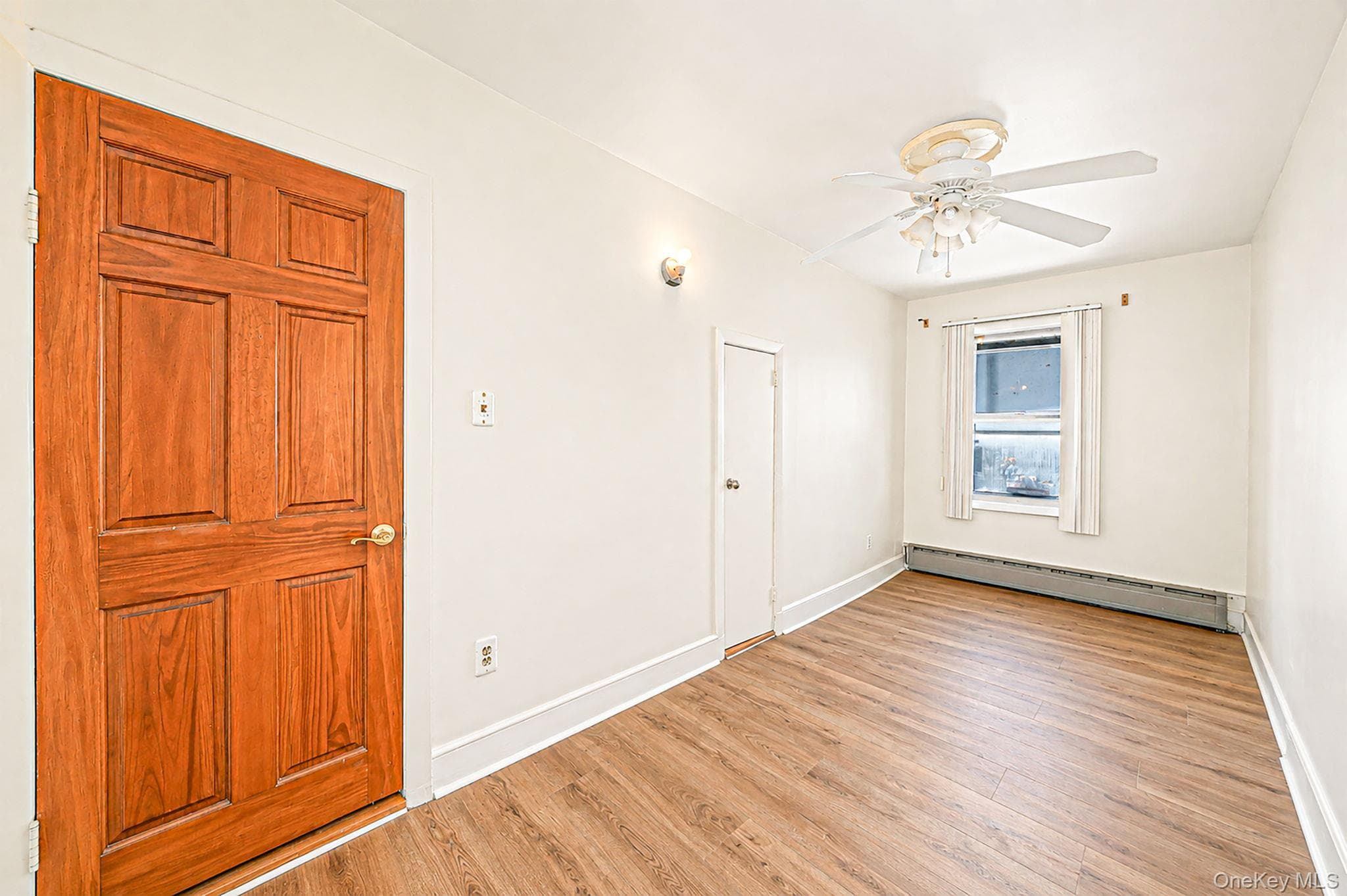 646 Clintonville Street thumbnail 18